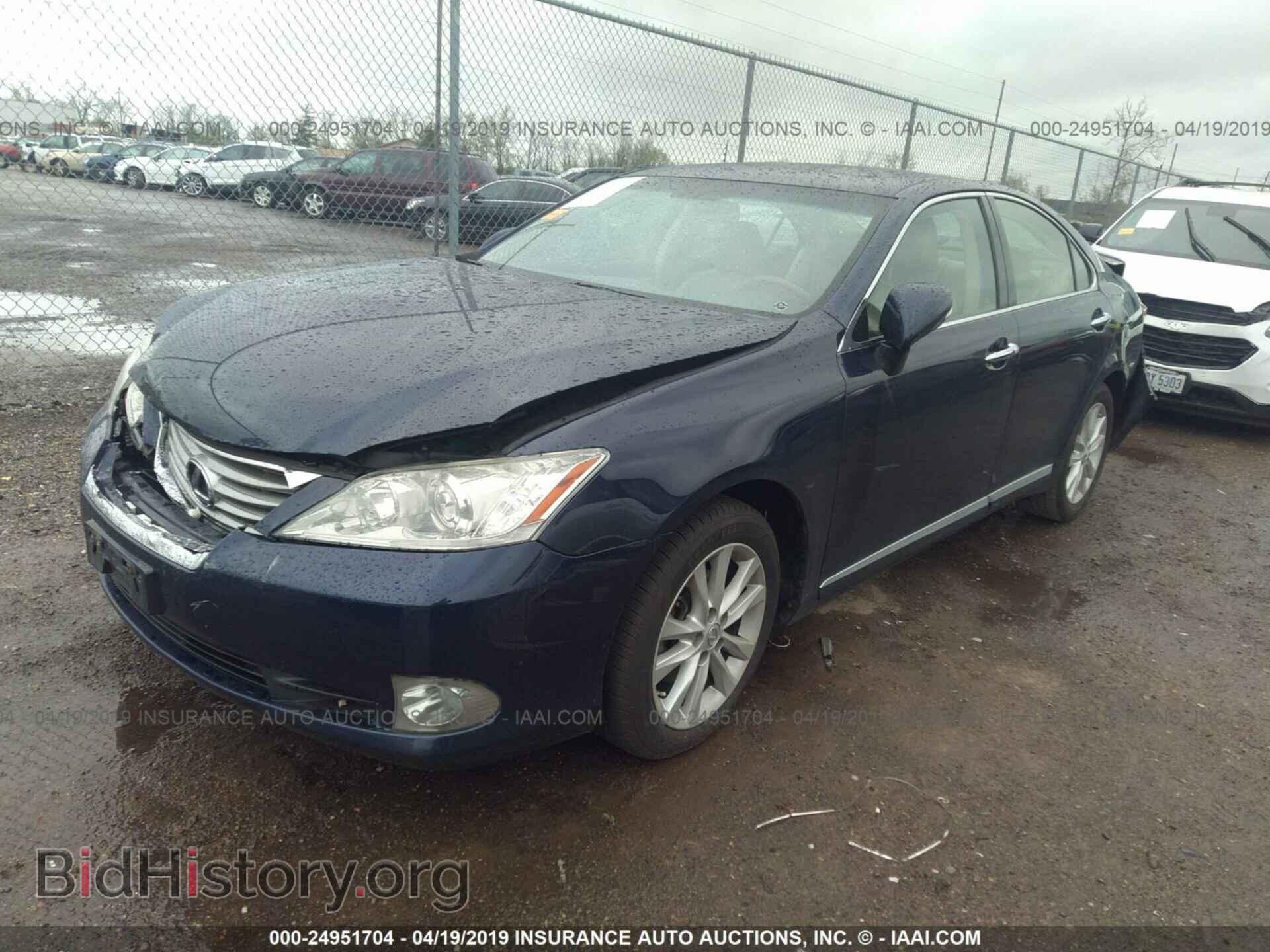 2011 LEXUS ES - VIN: JTHBK1EG5B2450666 - Фото 2