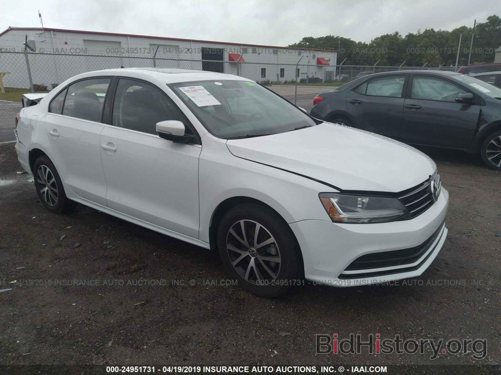 Фотография 3VWDB7AJ3HM360767 - VOLKSWAGEN JETTA 2017