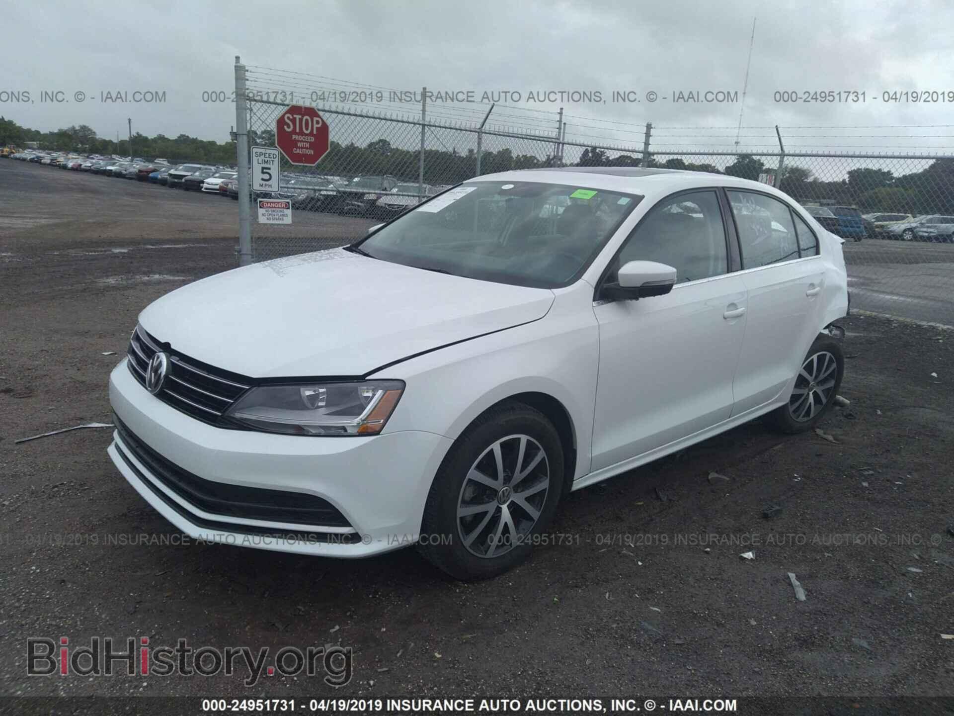 2017 VOLKSWAGEN JETTA - VIN: 3VWDB7AJ3HM360767 - Фото 2