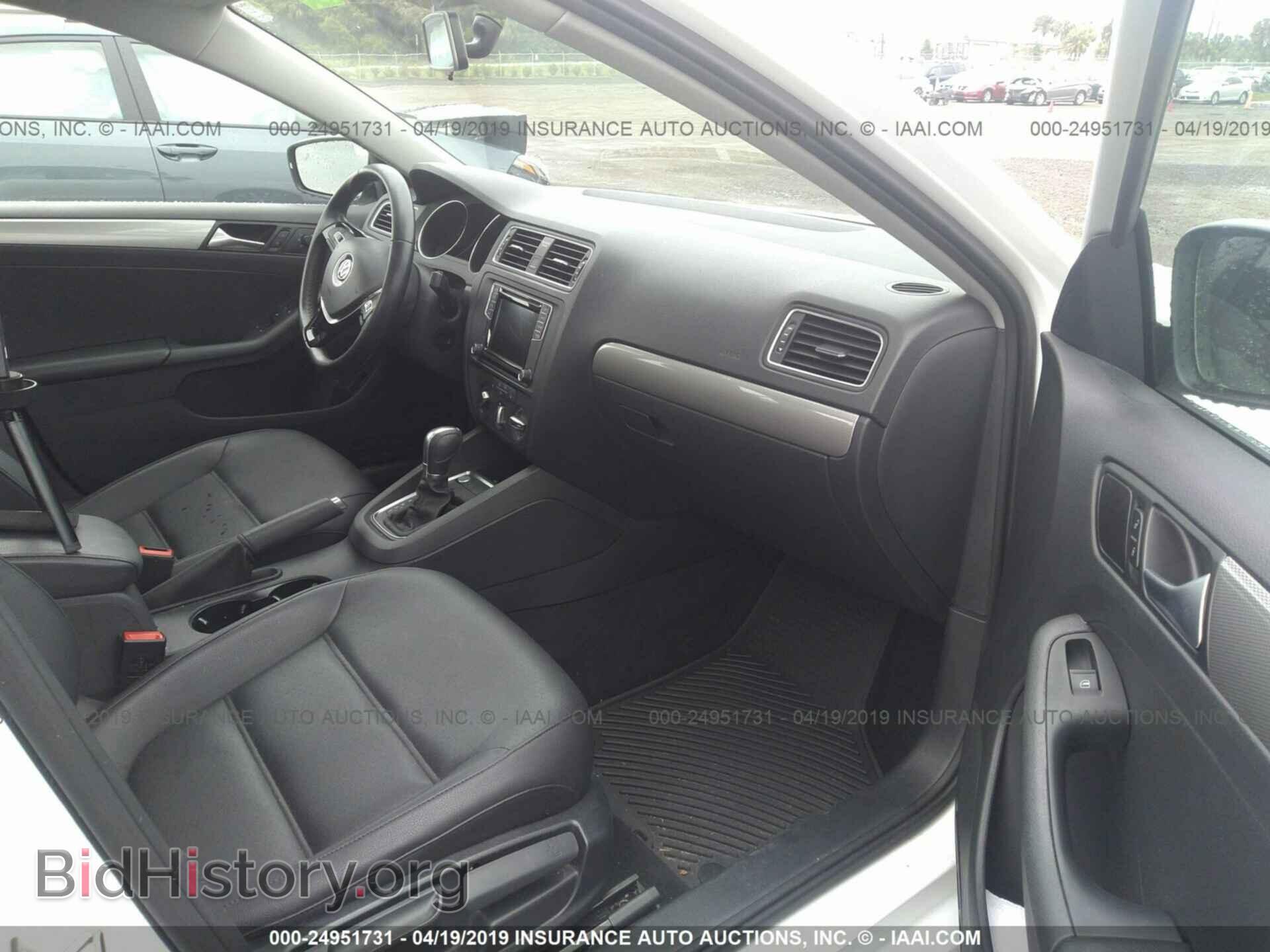 2017 VOLKSWAGEN JETTA - VIN: 3VWDB7AJ3HM360767 - Фото 5