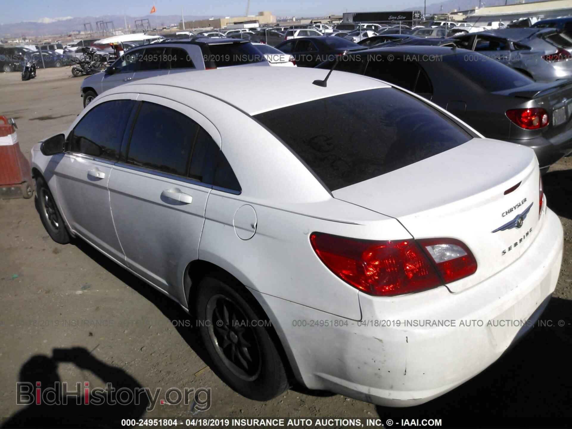 2010 CHRYSLER SEBRING - VIN: 1C3CC4FB6AN161076 - Фото 2