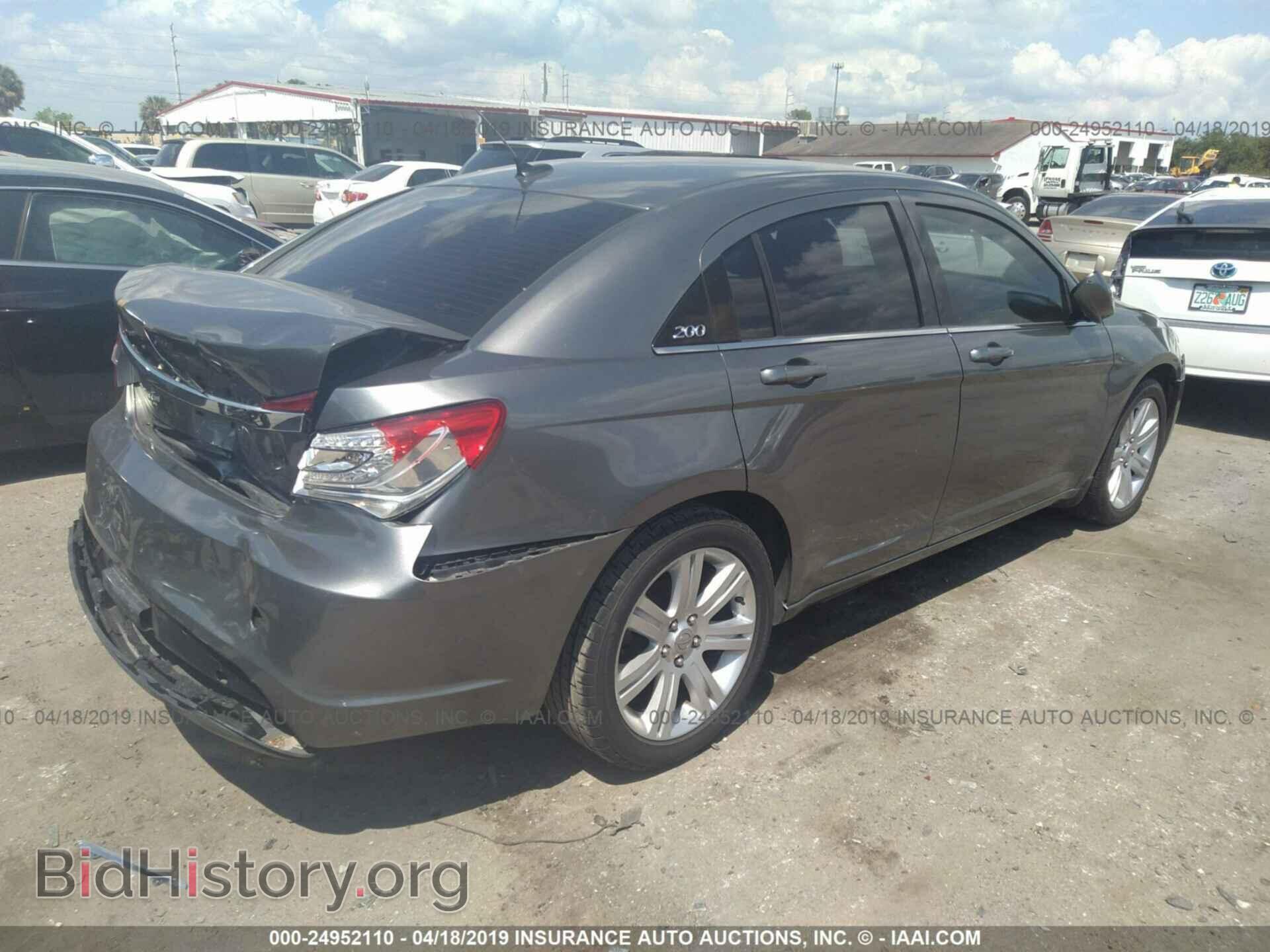 2013 CHRYSLER 200 - VIN: 1C3CCBAB6DN671377 - Photo 4