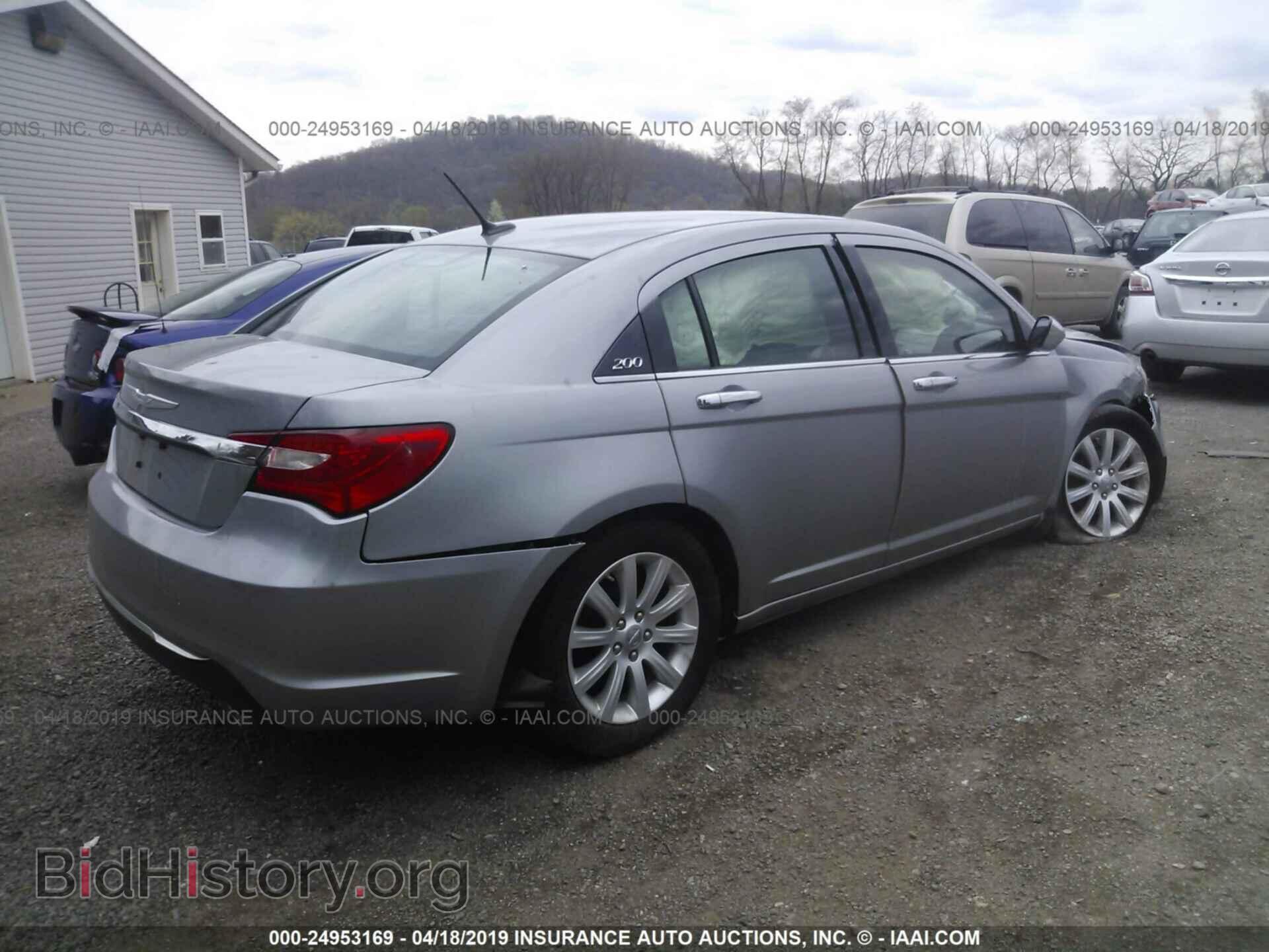 2013 CHRYSLER 200 - VIN: 1C3CCBCG3DN509912 - Photo 4