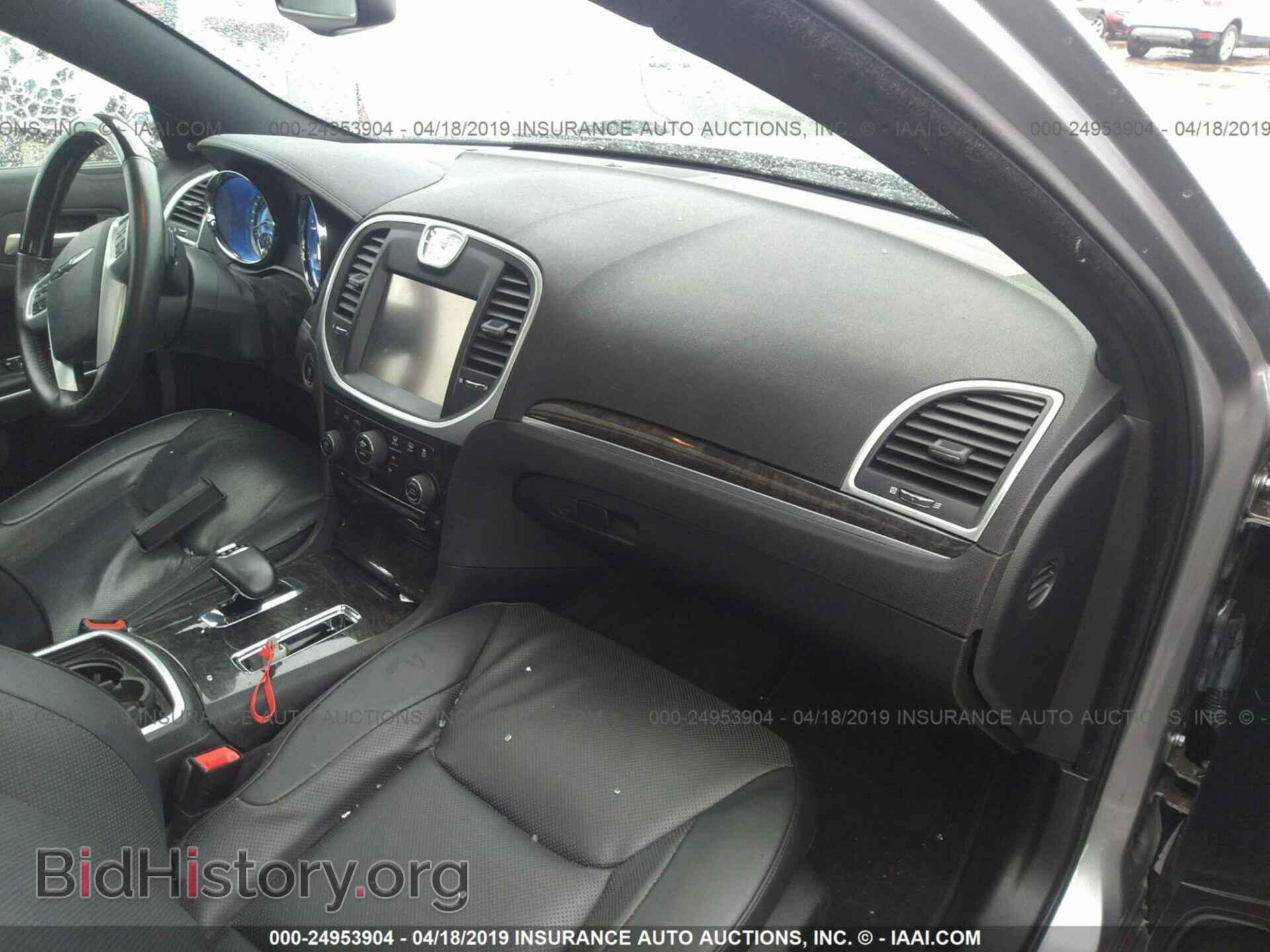 2014 CHRYSLER 300C - VIN: 2C3CCAKG3EH273302 - Фото 5