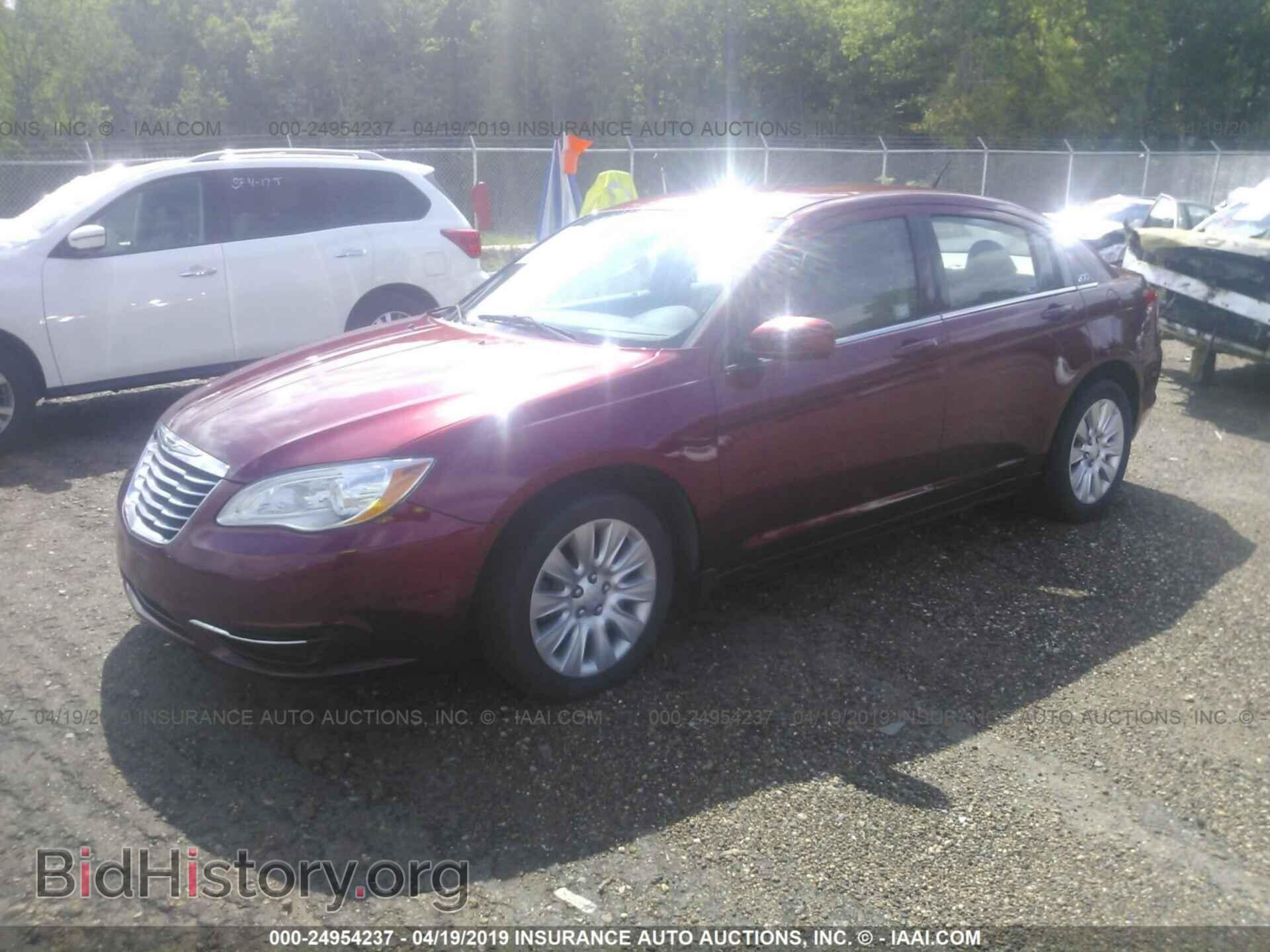 2014 CHRYSLER 200 - VIN: 1C3CCBAB8EN121843 - Фото 2