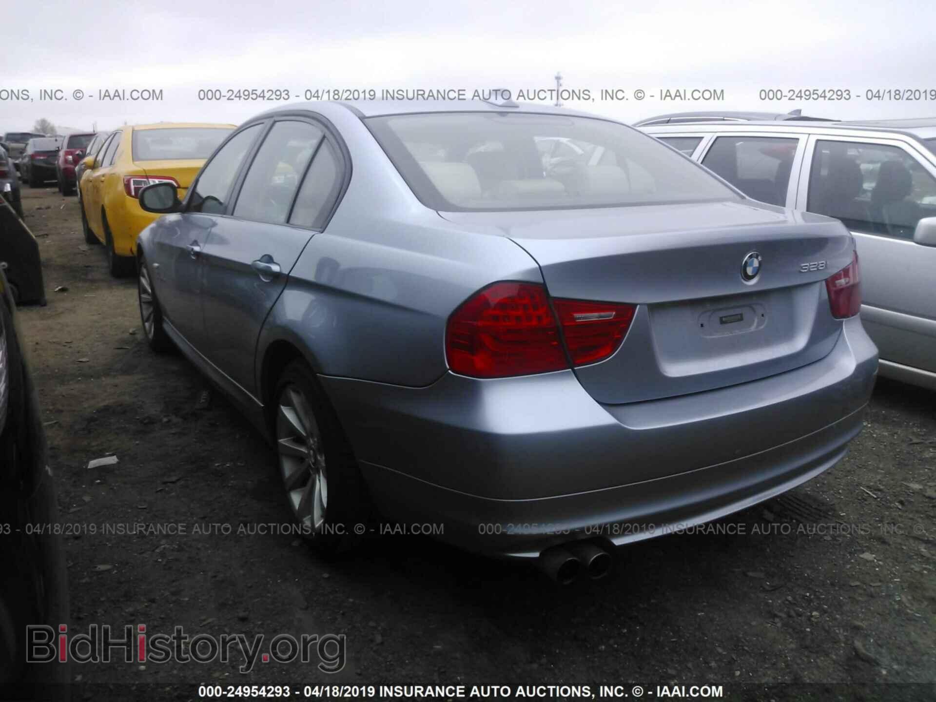 2011 BMW 328 - VIN: WBAPK5C53BF127609 - Фото 3