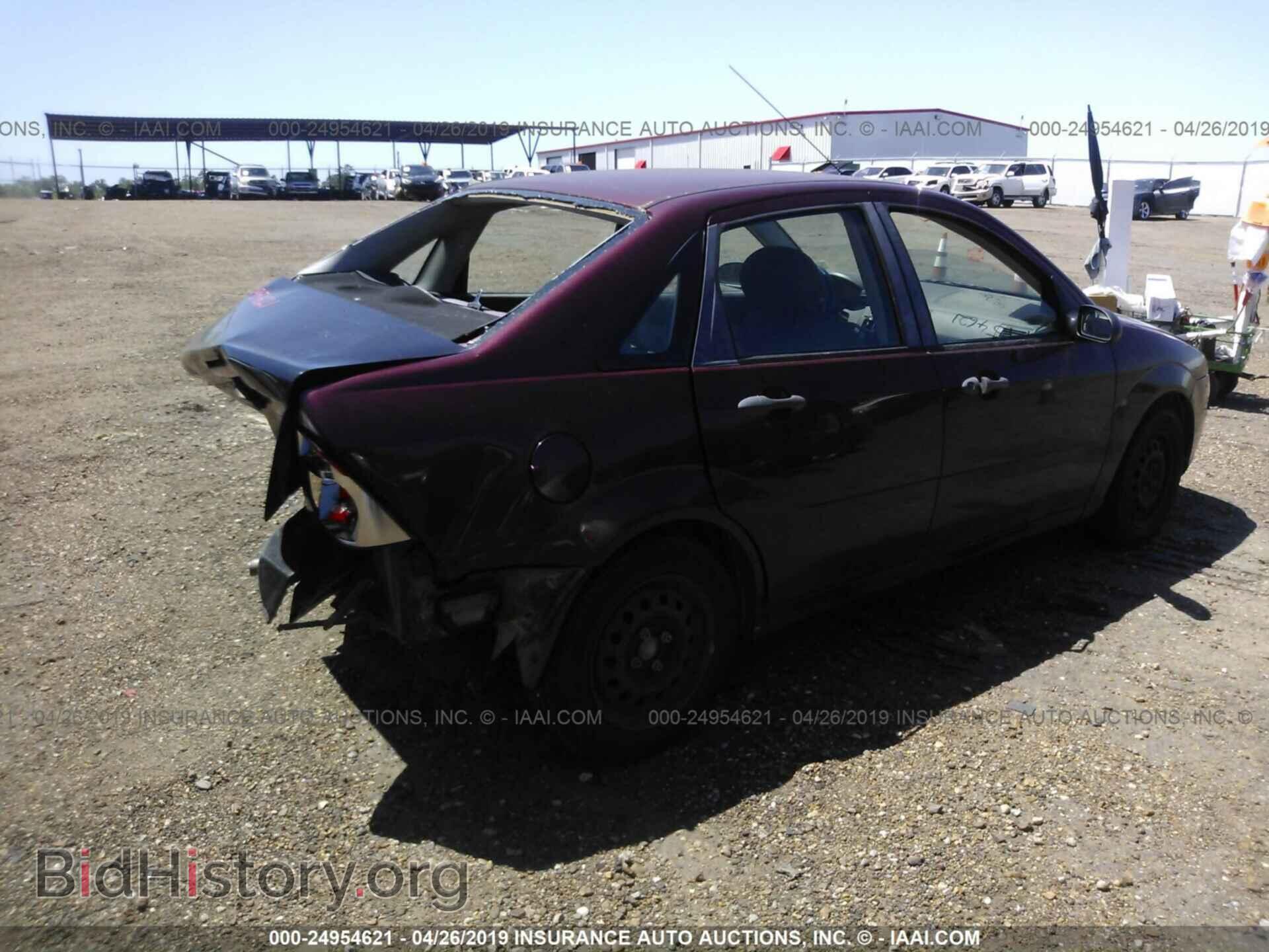 2007 FORD FOCUS - VIN: 1FAFP34N27W101342 - Photo 4