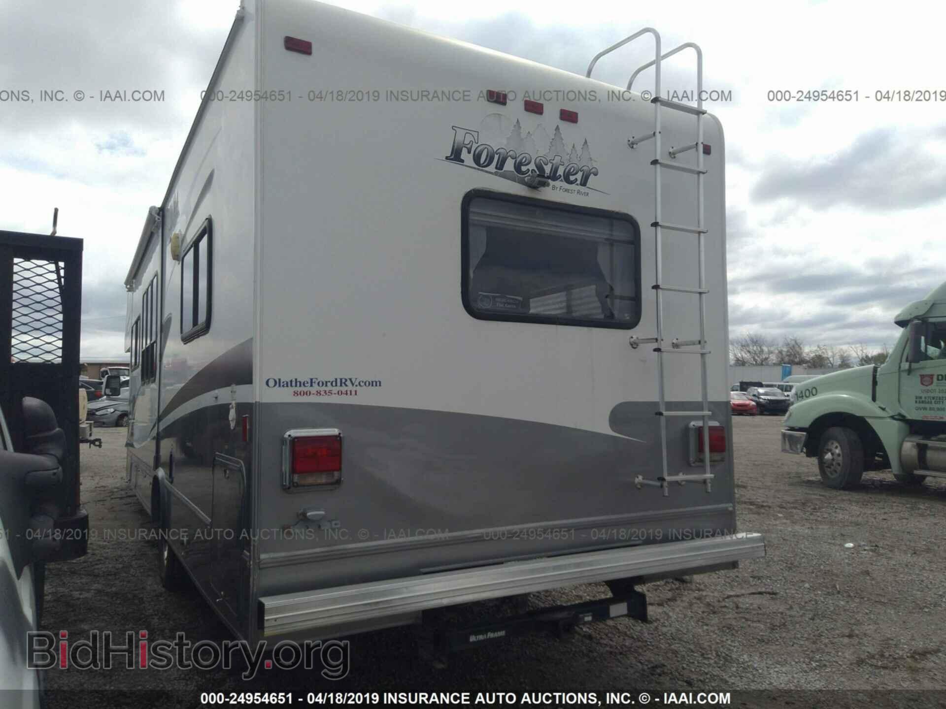 2005 FORD ECONOLINE - VIN: 1FDXE45S55HB26330 - Фото 3