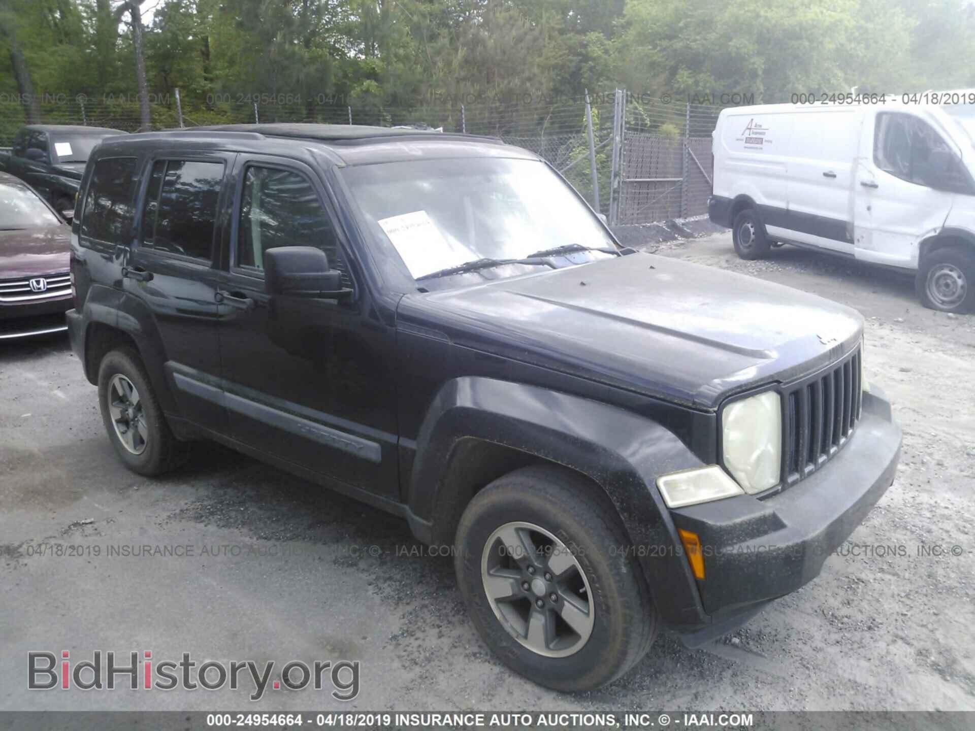 Фотография 1J8GP28K28W202433 - JEEP LIBERTY 2008