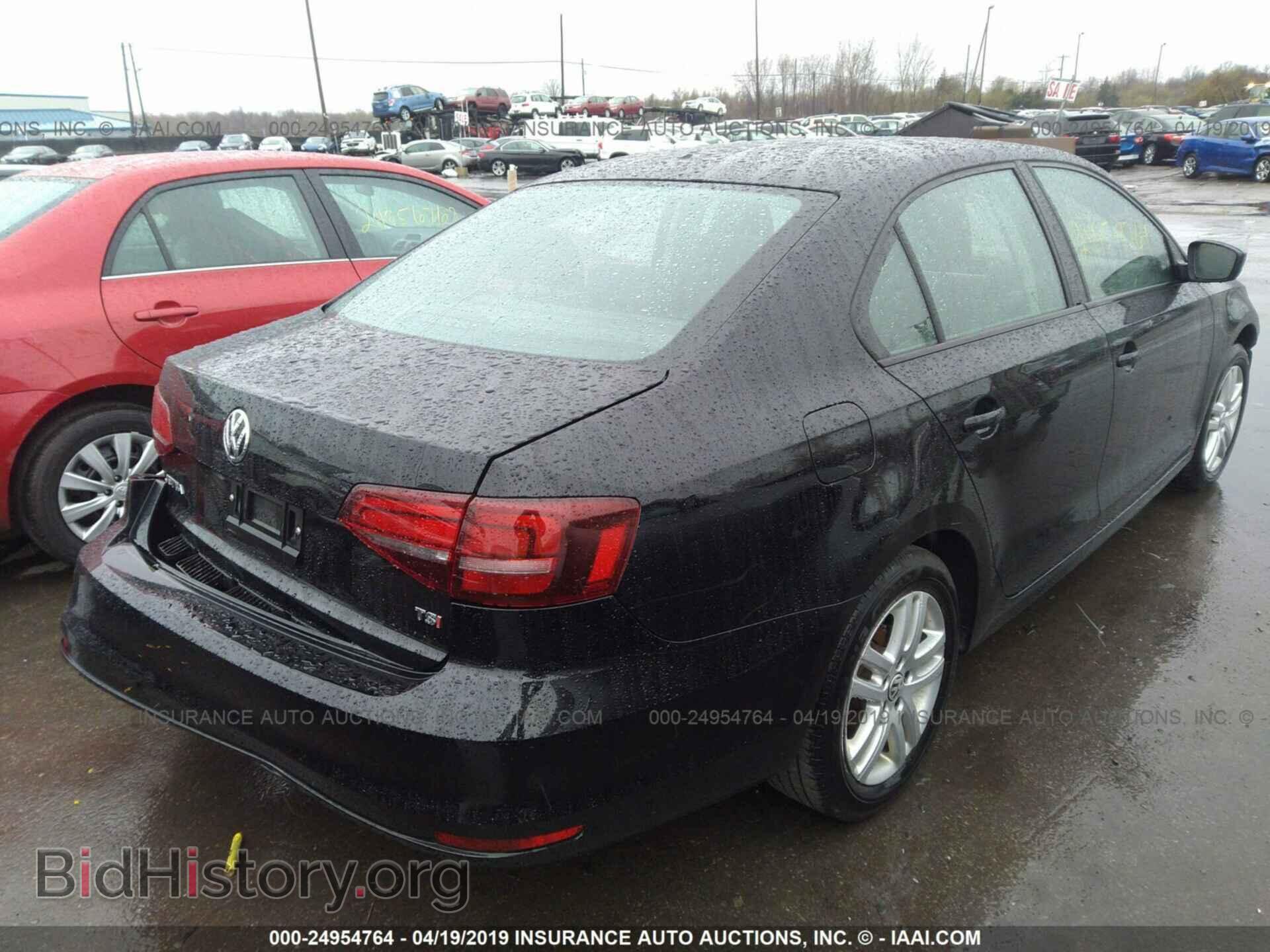 2018 VOLKSWAGEN JETTA - VIN: 3VW2B7AJ4JM261534 - Фото 4