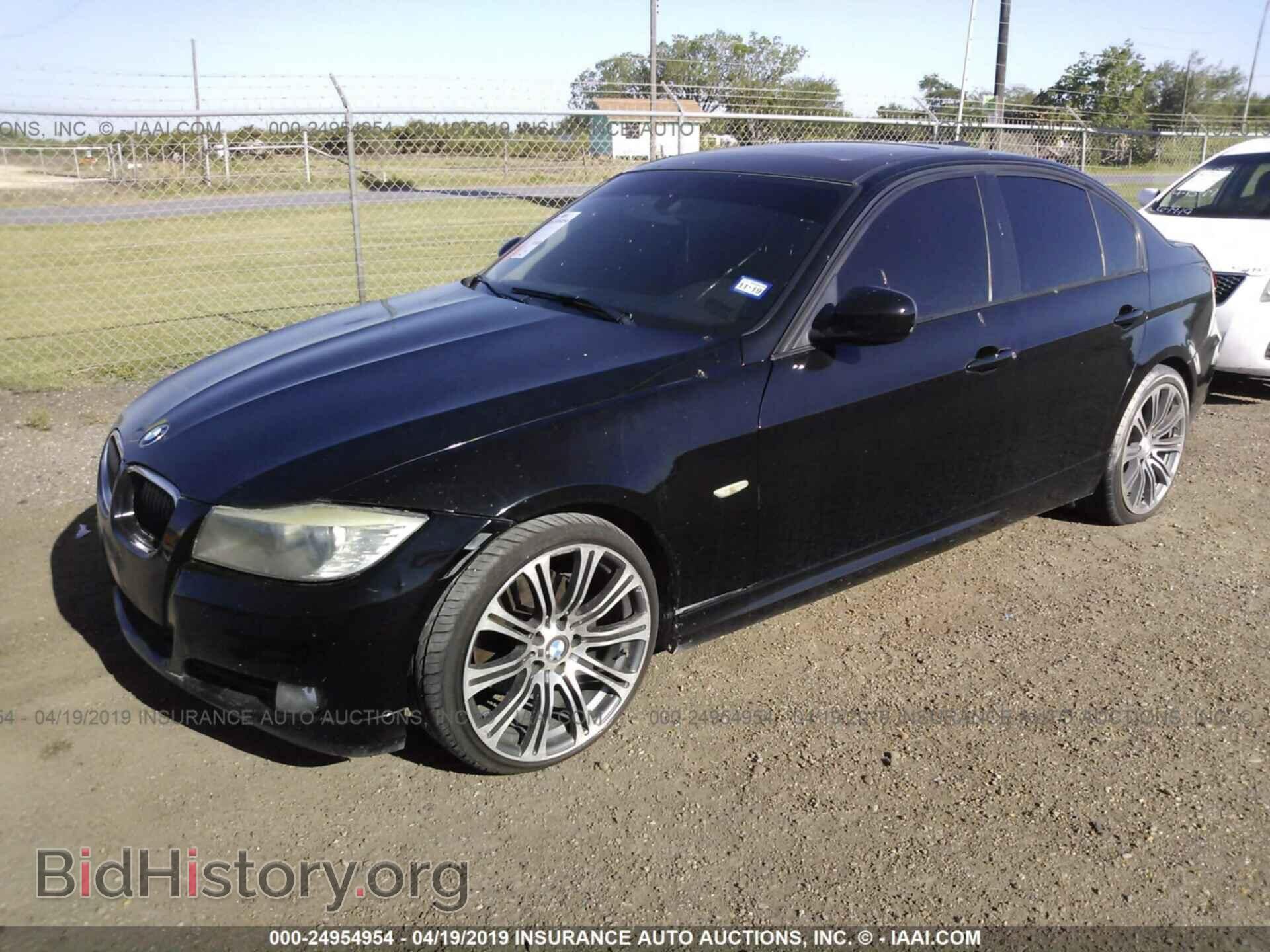 2011 BMW 328 - VIN: WBAPH7C54BA801614 - Фото 2