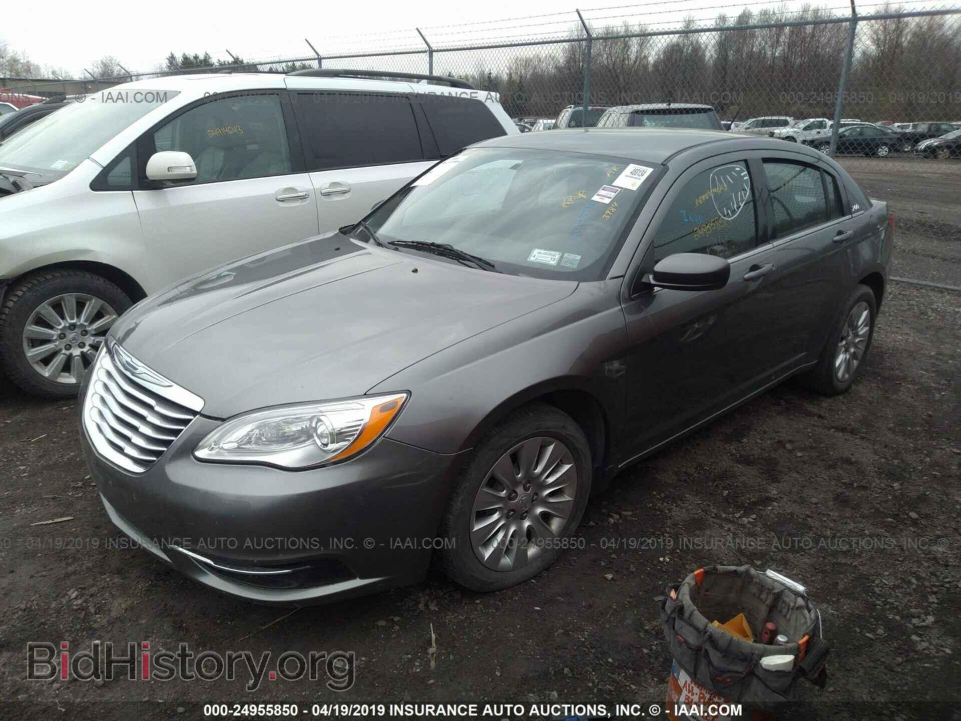 2012 CHRYSLER 200 - VIN: 1C3CCBAB7CN295643 - Photo 2