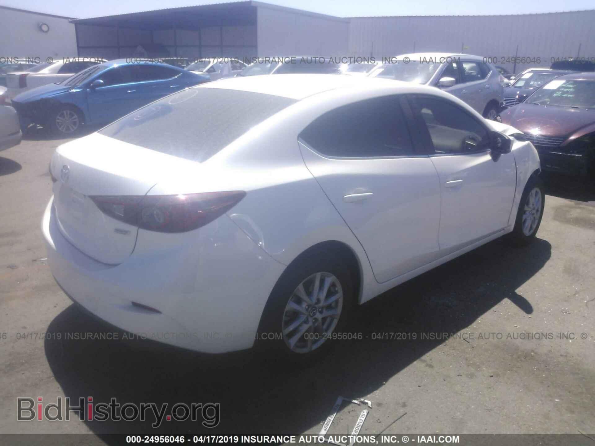2018 MAZDA 3 - VIN: 3MZBN1U71JM161282 - Фото 4