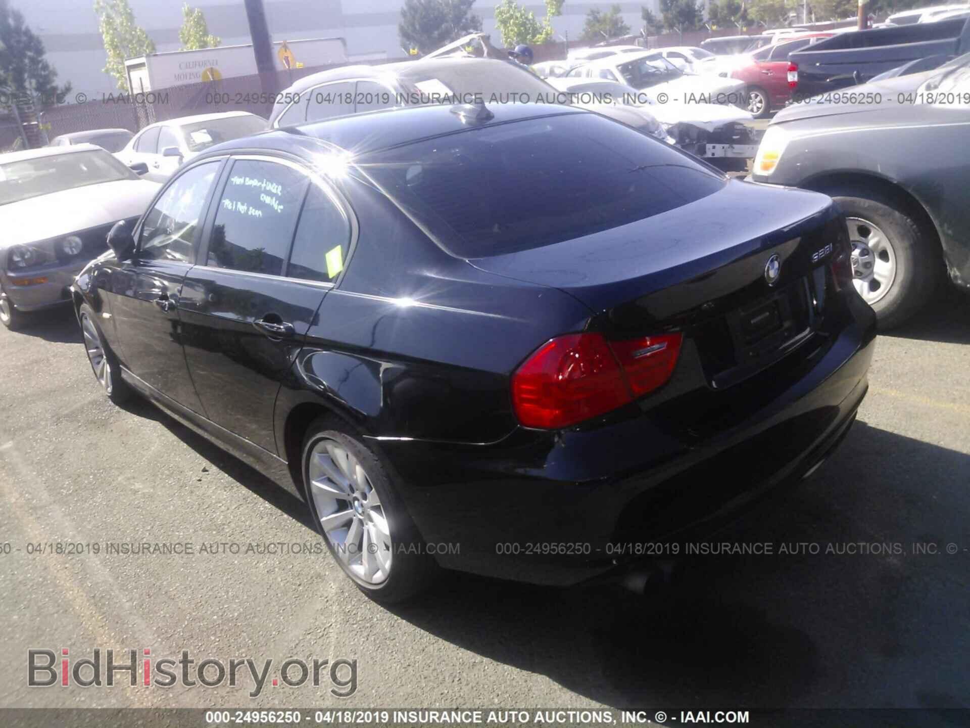2011 BMW 328 - VIN: WBAPH7C57BE460010 - Фото 3