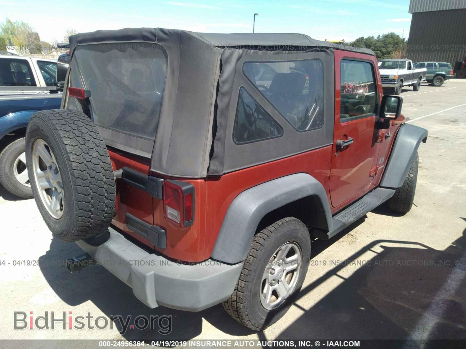 2009 JEEP WRANGLER - VIN: 1J4FA24199L734471 - Фото 4
