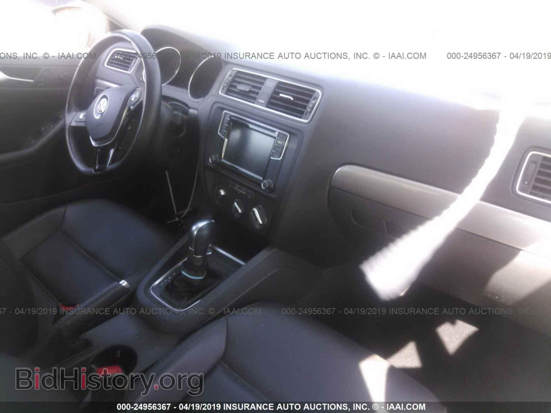 2017 VOLKSWAGEN JETTA - VIN: 3VWDB7AJ3HM342849 - Photo 5