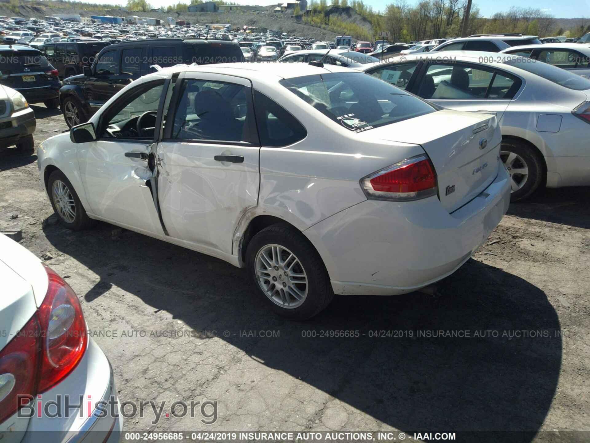 2011 FORD FOCUS - VIN: 1FAHP3FN6BW172896 - Фото 3