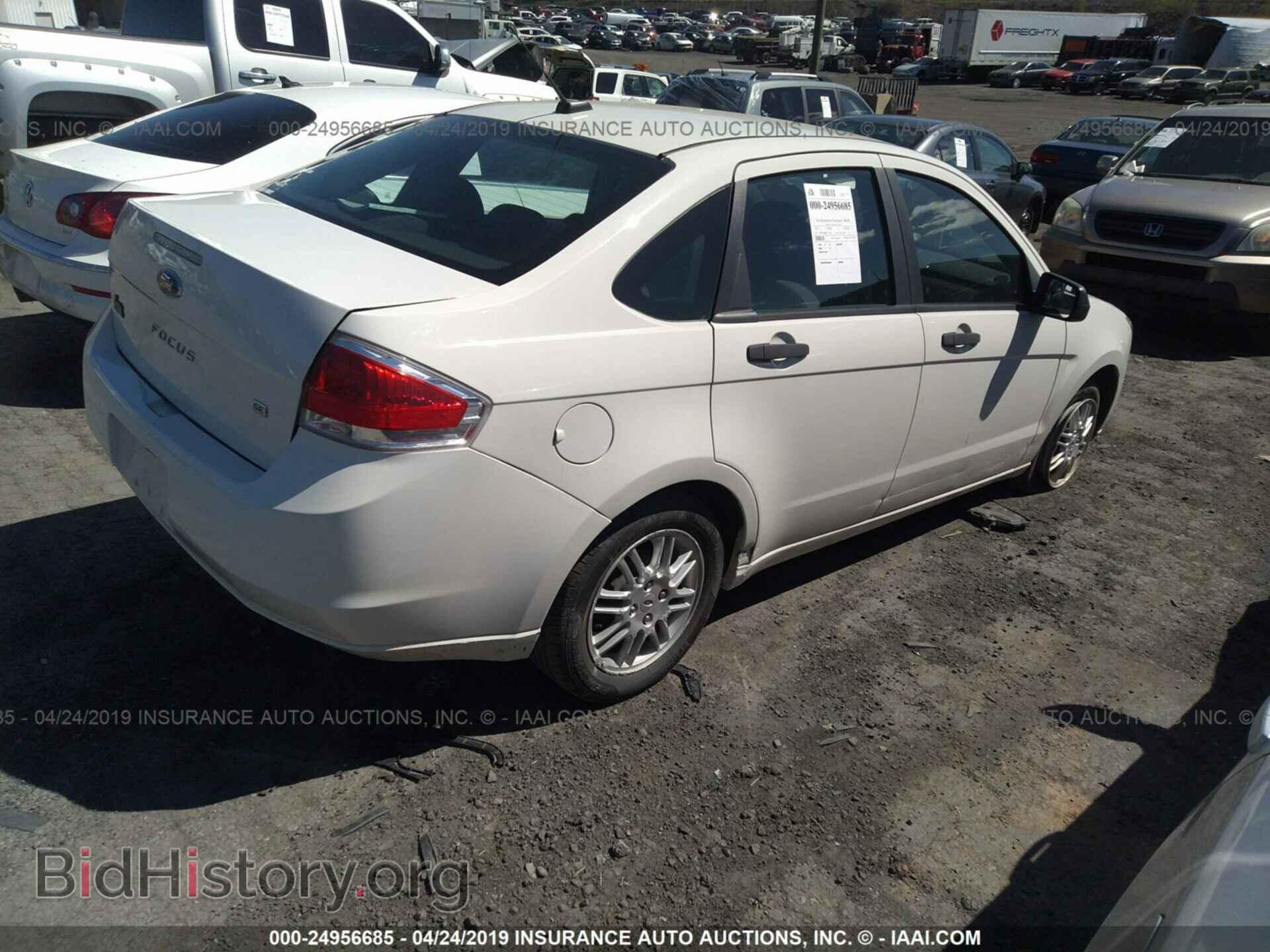 2011 FORD FOCUS - VIN: 1FAHP3FN6BW172896 - Фото 4