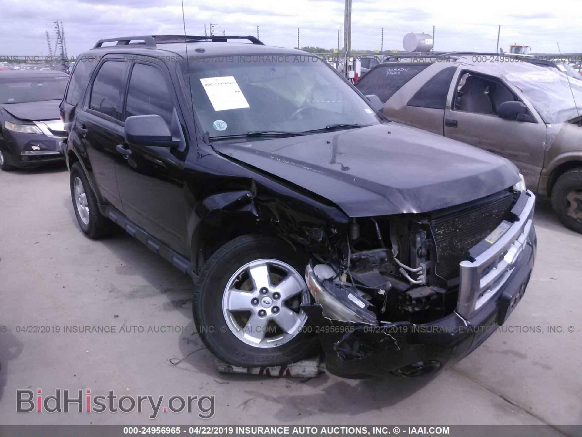Фотография 1FMCU03G09KD11886 - FORD ESCAPE 2009