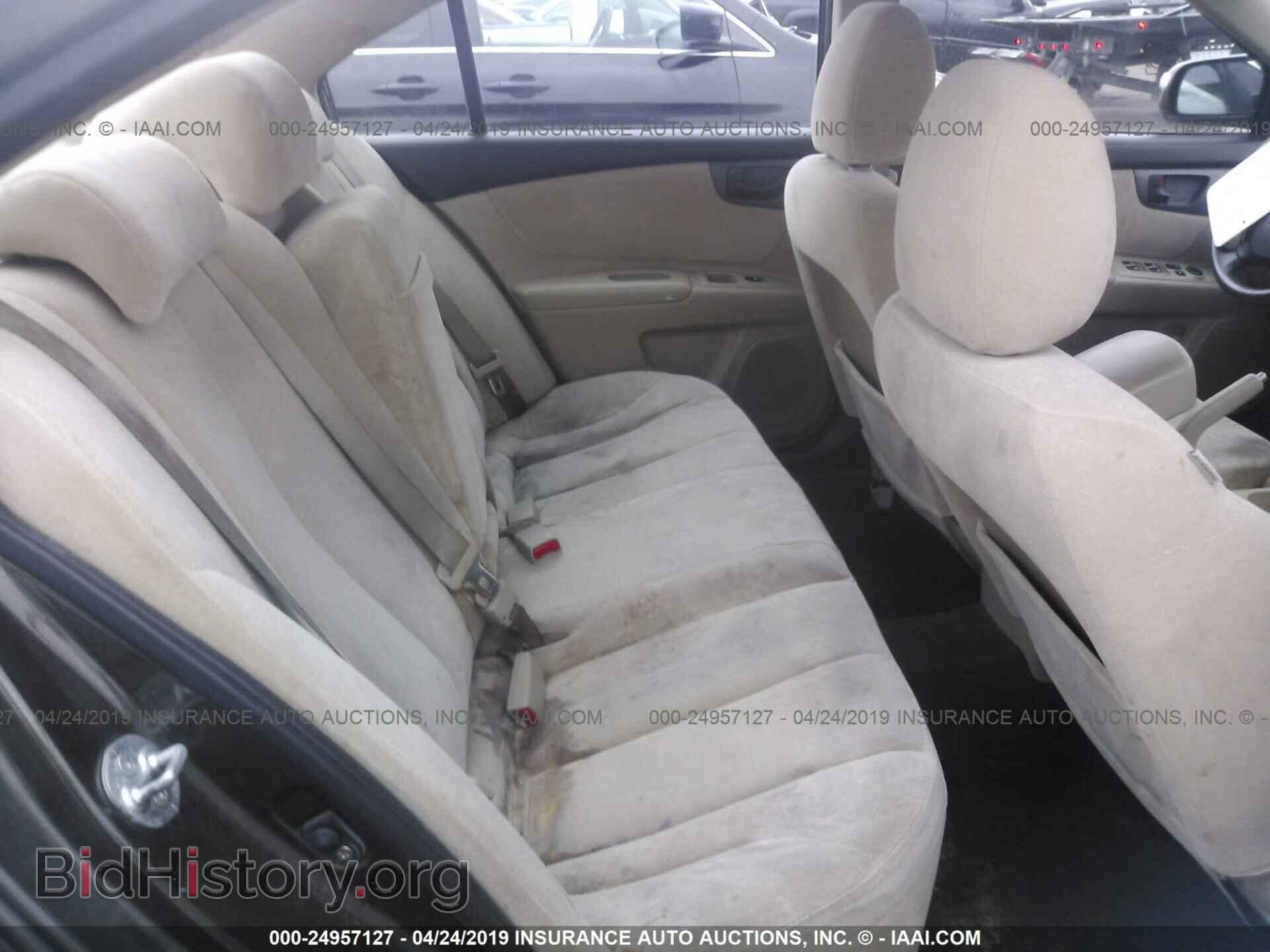2009 KIA OPTIMA - VIN: KNAGE228895323062 - Фото 8