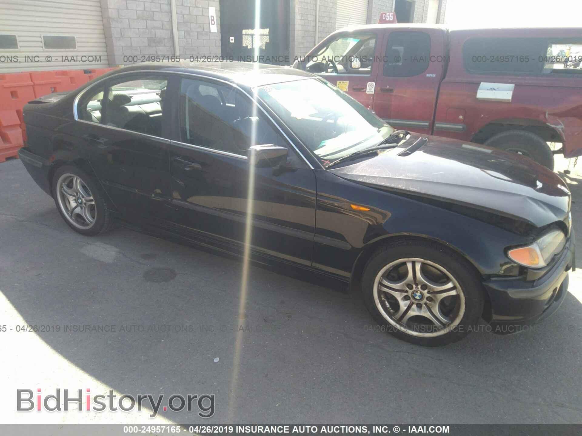 Photo WBAEV53452KM19419 - BMW 330 2002