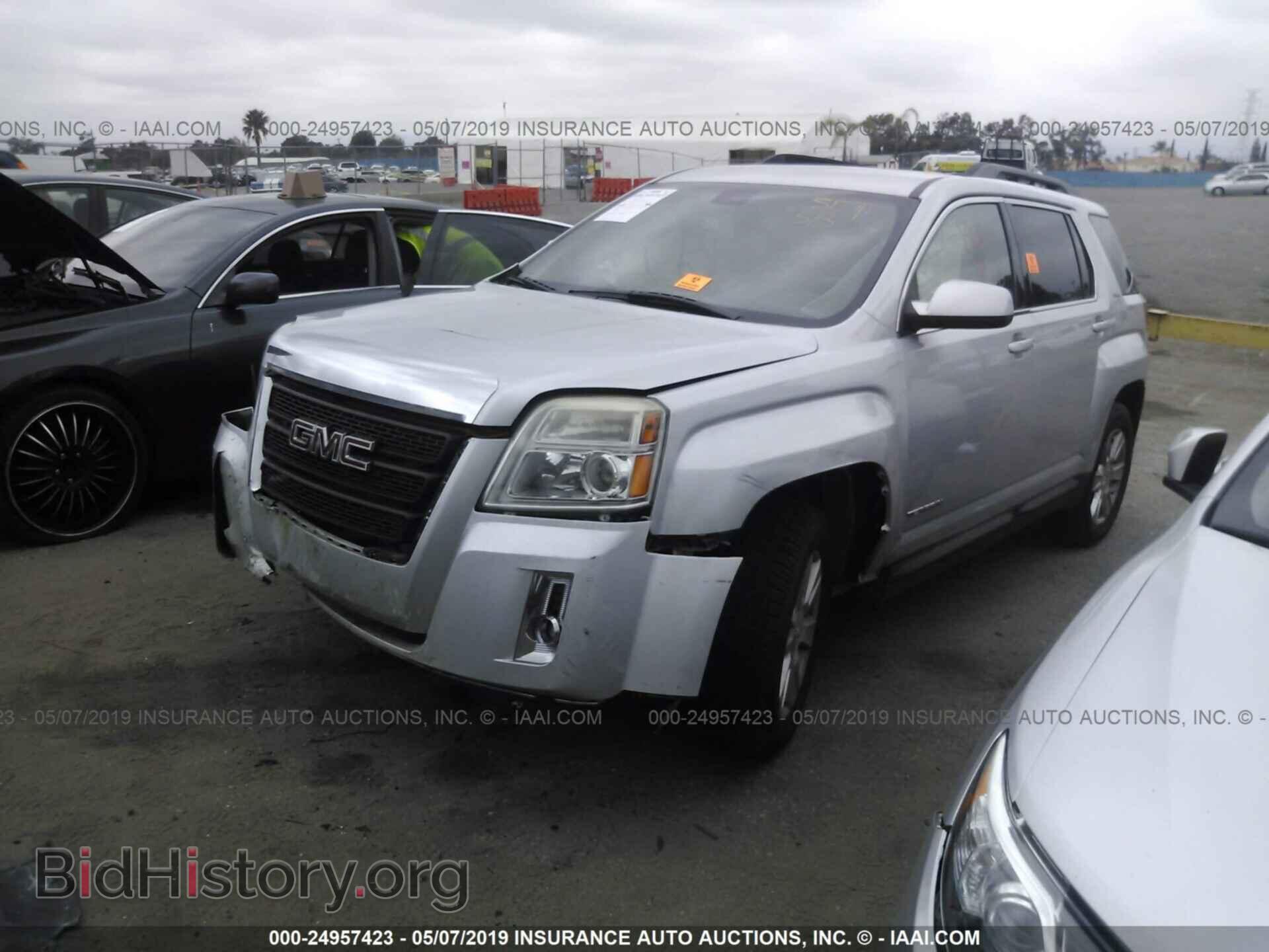 2011 GMC TERRAIN - VIN: 2CTALSEC8B6213464 - Фото 2