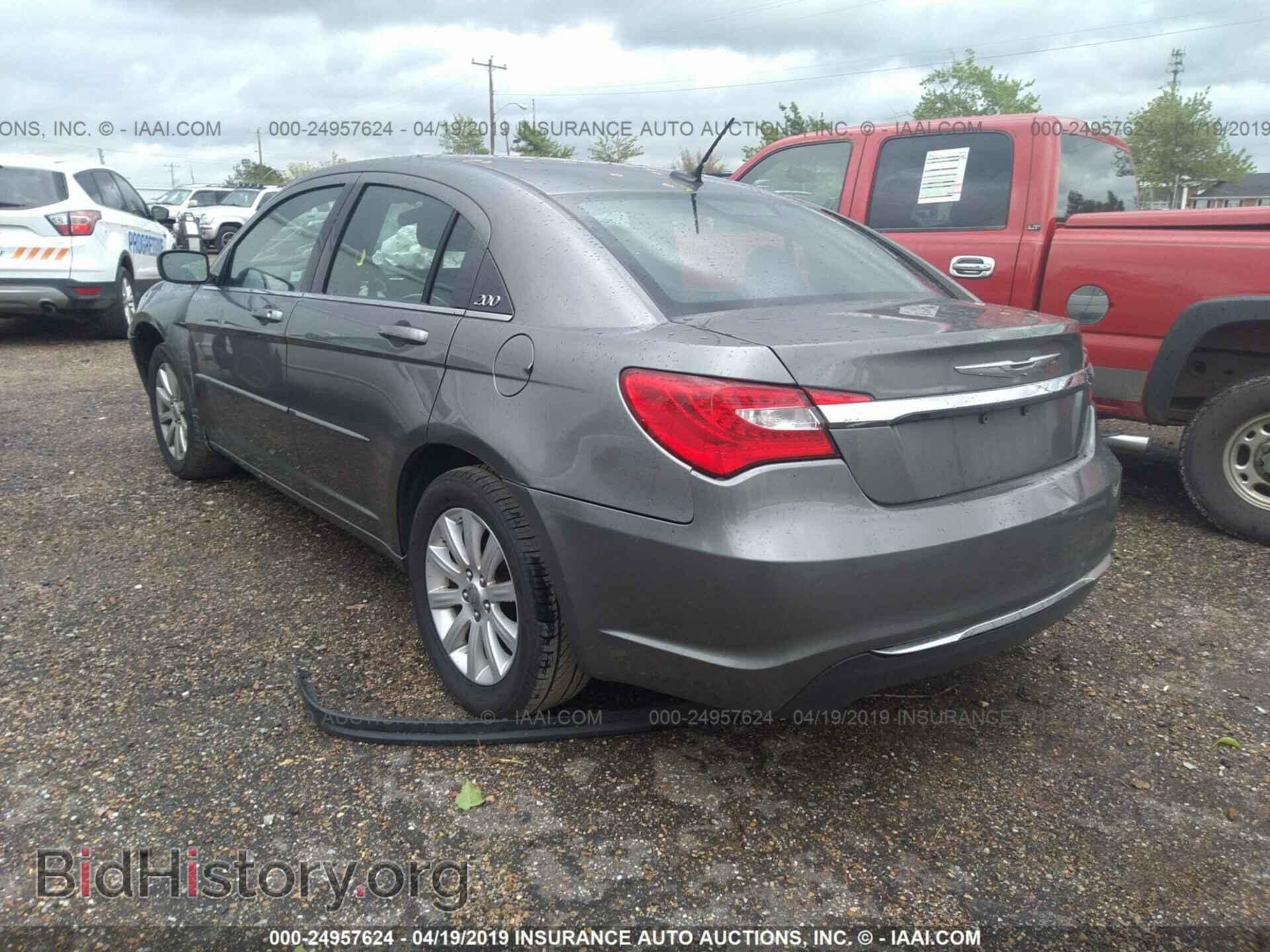 2013 CHRYSLER 200 - VIN: 1C3CCBBB8DN557864 - Фото 3