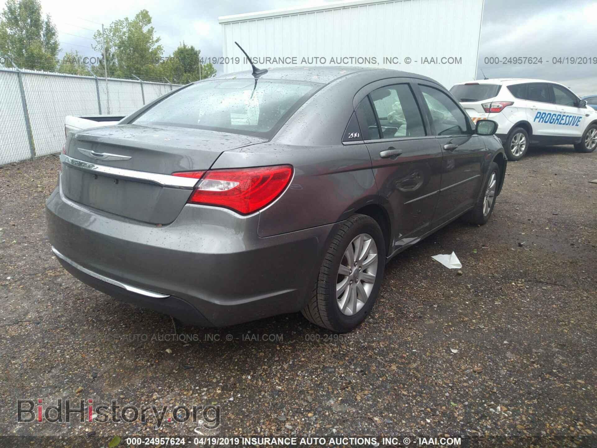2013 CHRYSLER 200 - VIN: 1C3CCBBB8DN557864 - Фото 4