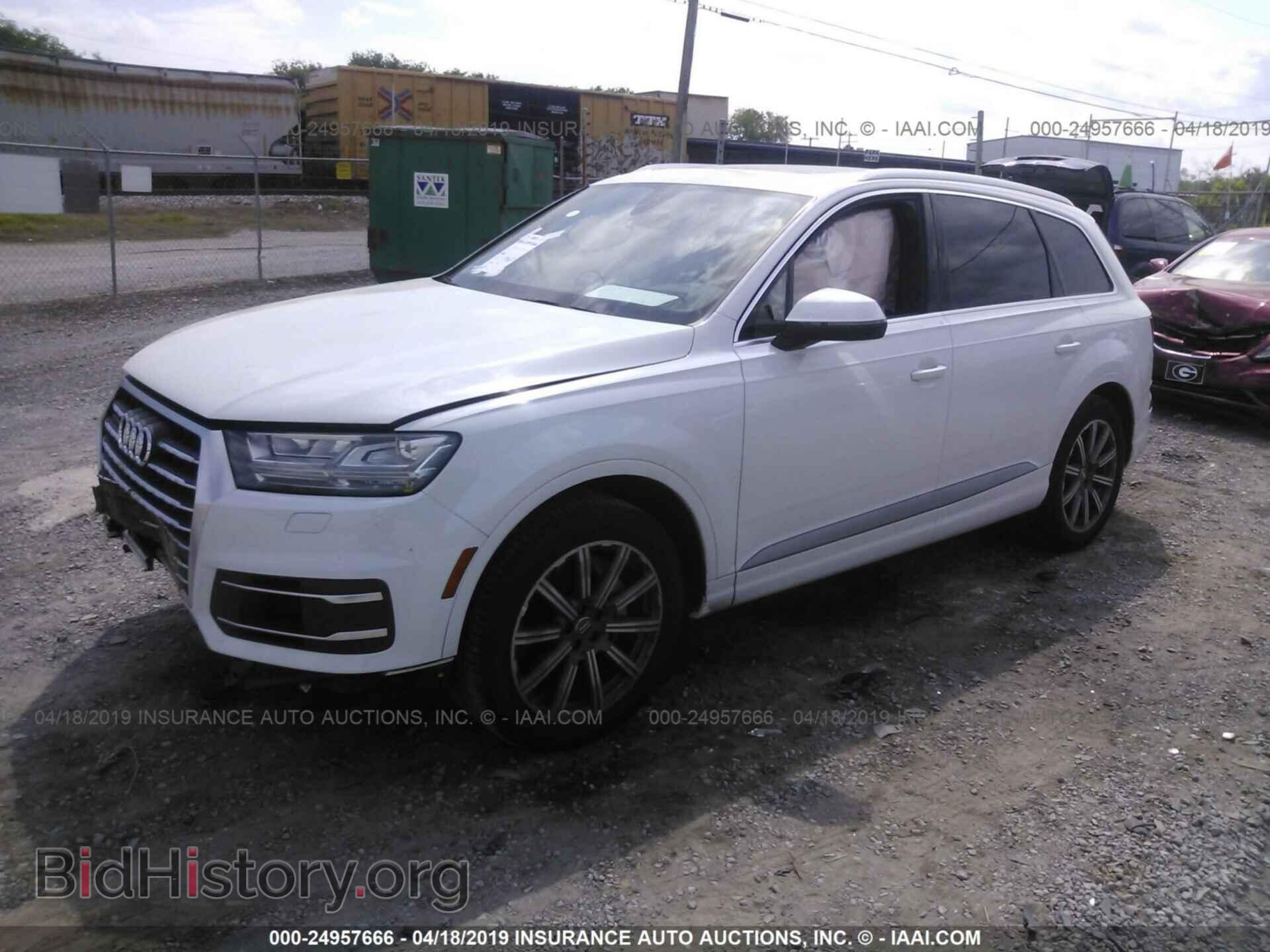 2017 AUDI Q7 - VIN: WA1LAAF7XHD027967 - Фото 2