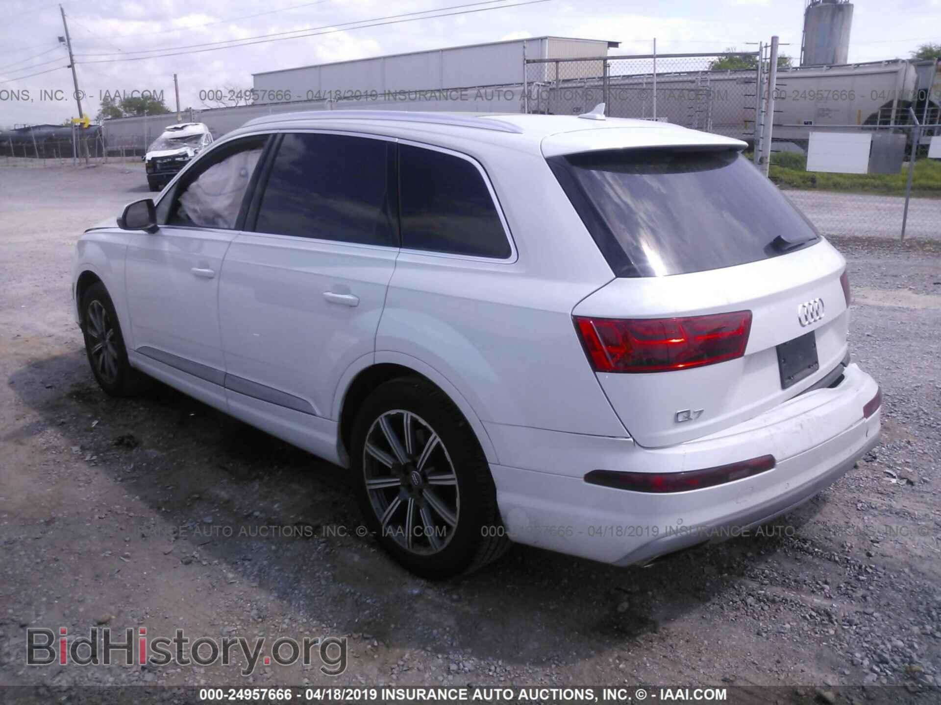 2017 AUDI Q7 - VIN: WA1LAAF7XHD027967 - Фото 3