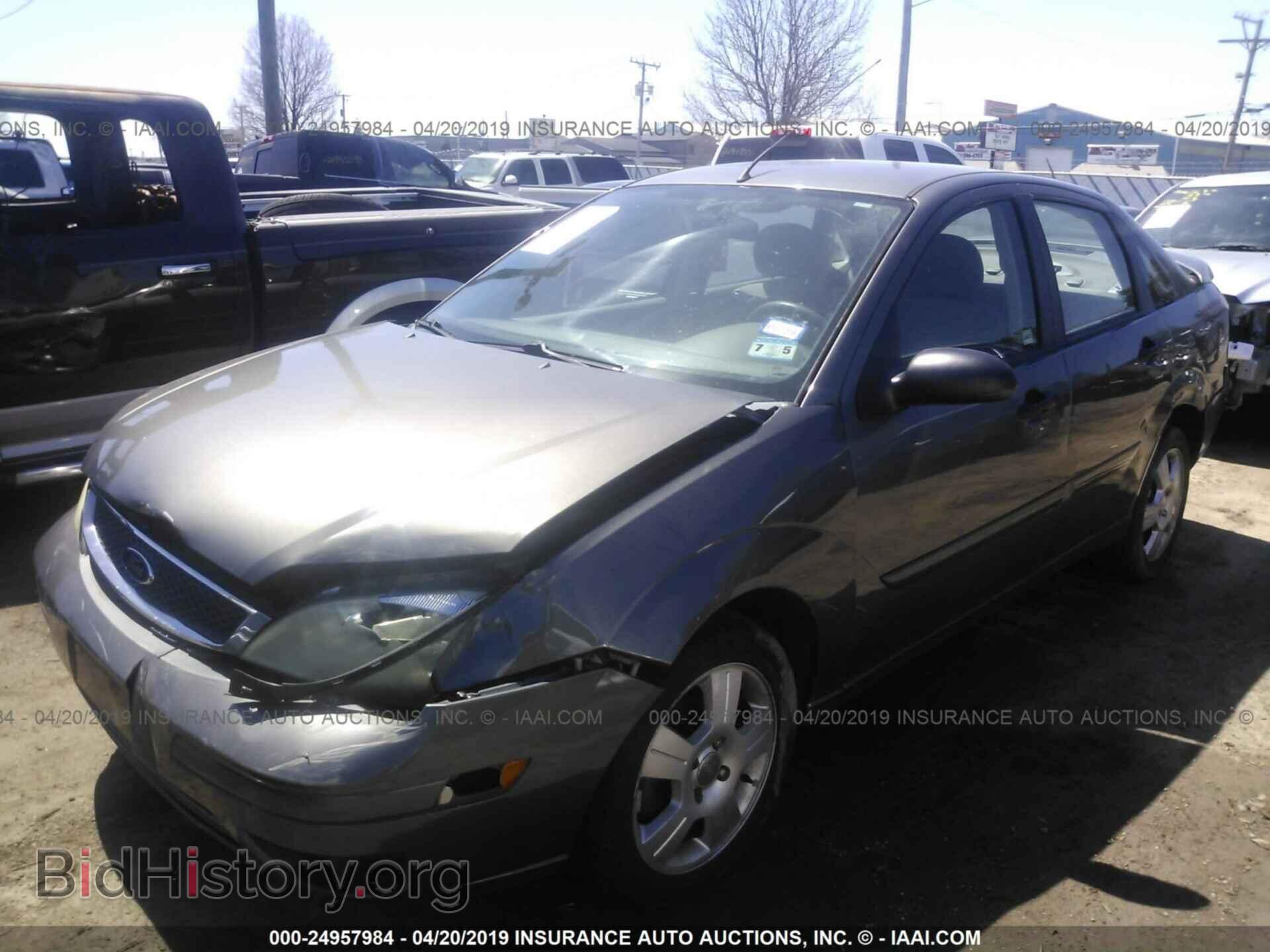 2005 FORD FOCUS - VIN: 1FAFP34NX5W102865 - Фото 2