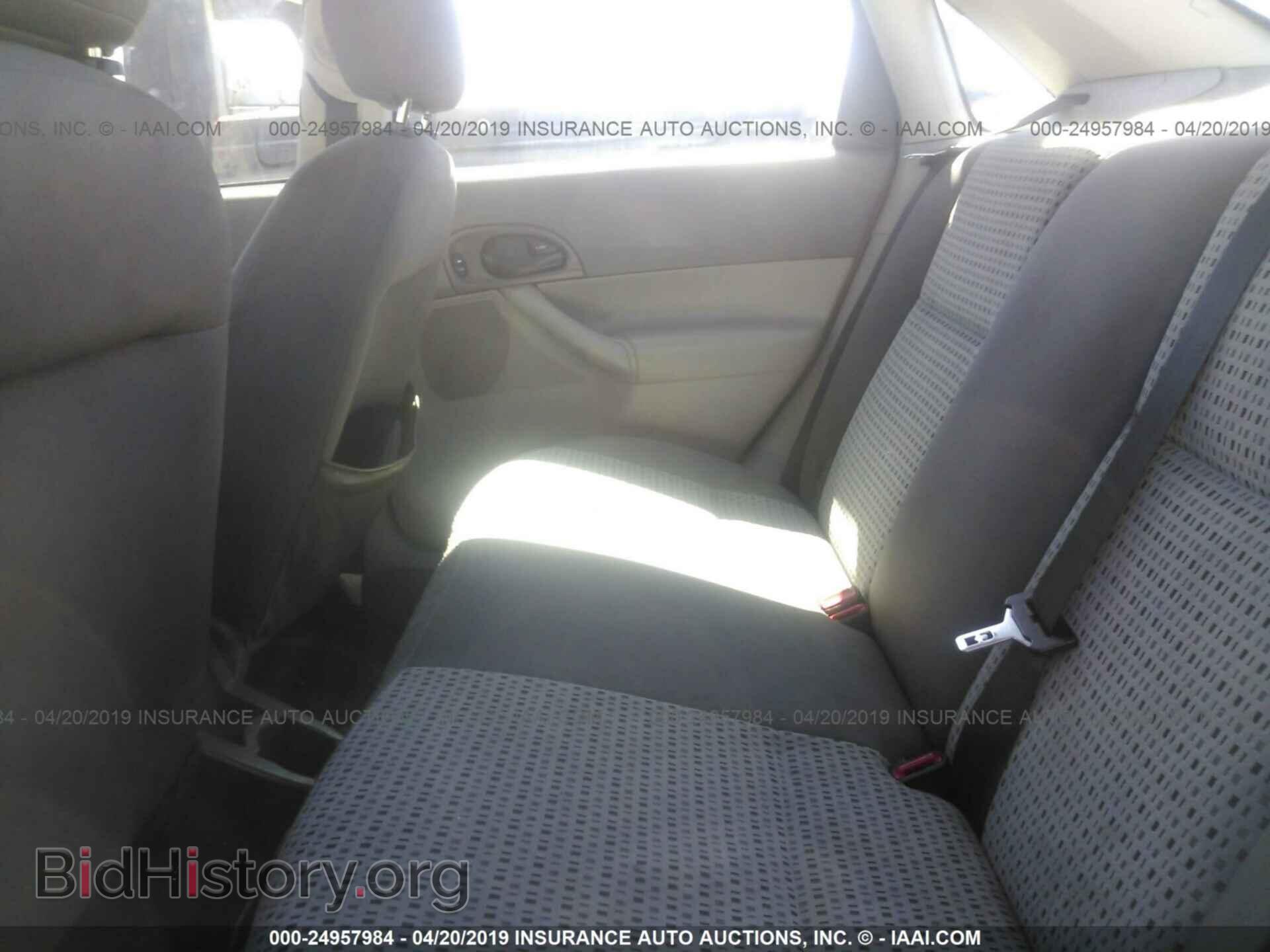 2005 FORD FOCUS - VIN: 1FAFP34NX5W102865 - Фото 8
