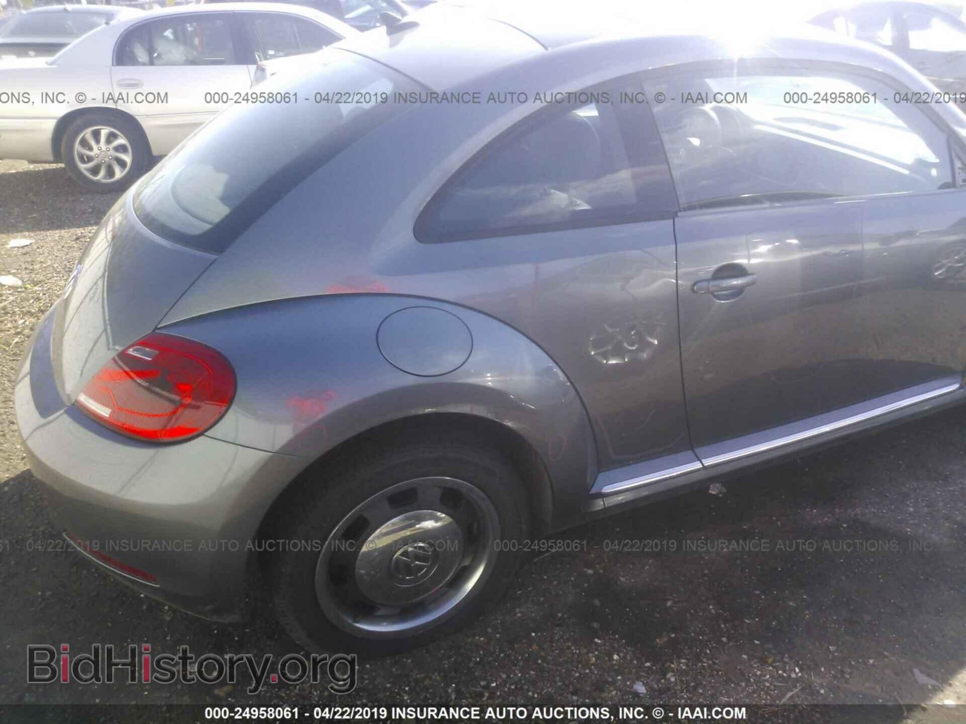 2012 VOLKSWAGEN BEETLE - VIN: 3VWJP7AT8CM643020 - Фото 4