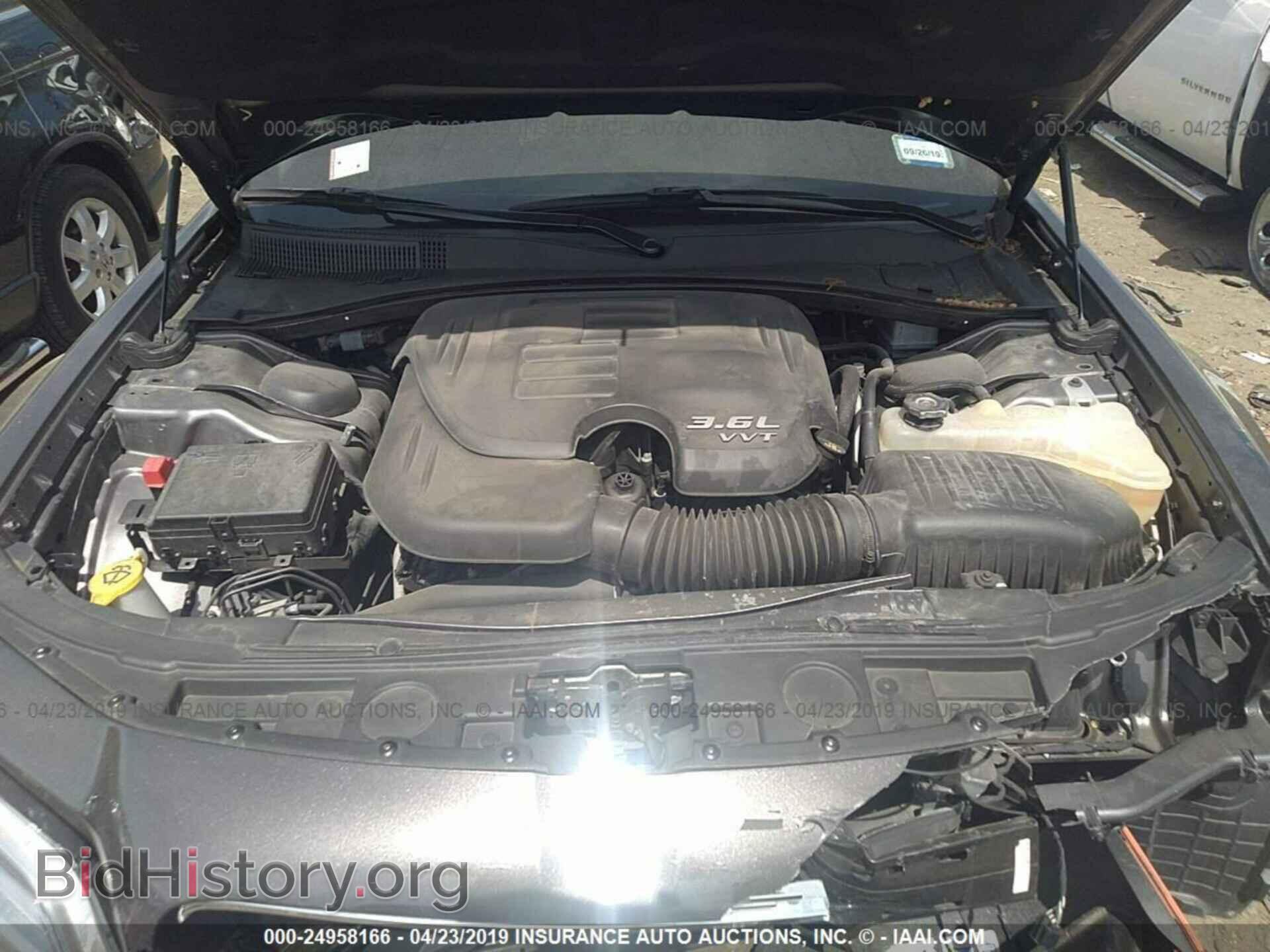 2017 CHRYSLER 300 - VIN: 2C3CCARGXHH655661 - Фото 10