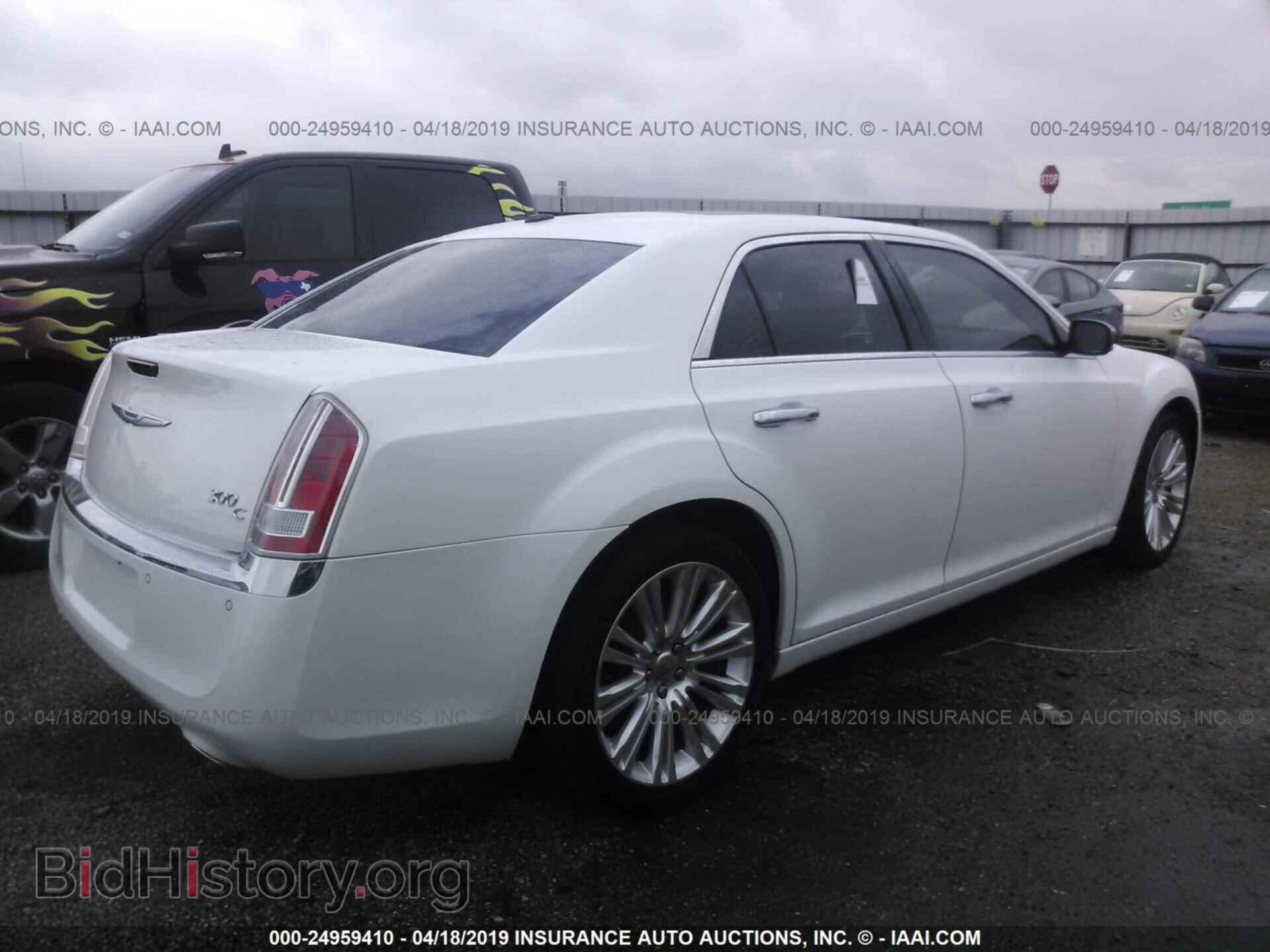 2011 CHRYSLER 300C - VIN: 2C3CA6CT9BH531459 - Фото 4