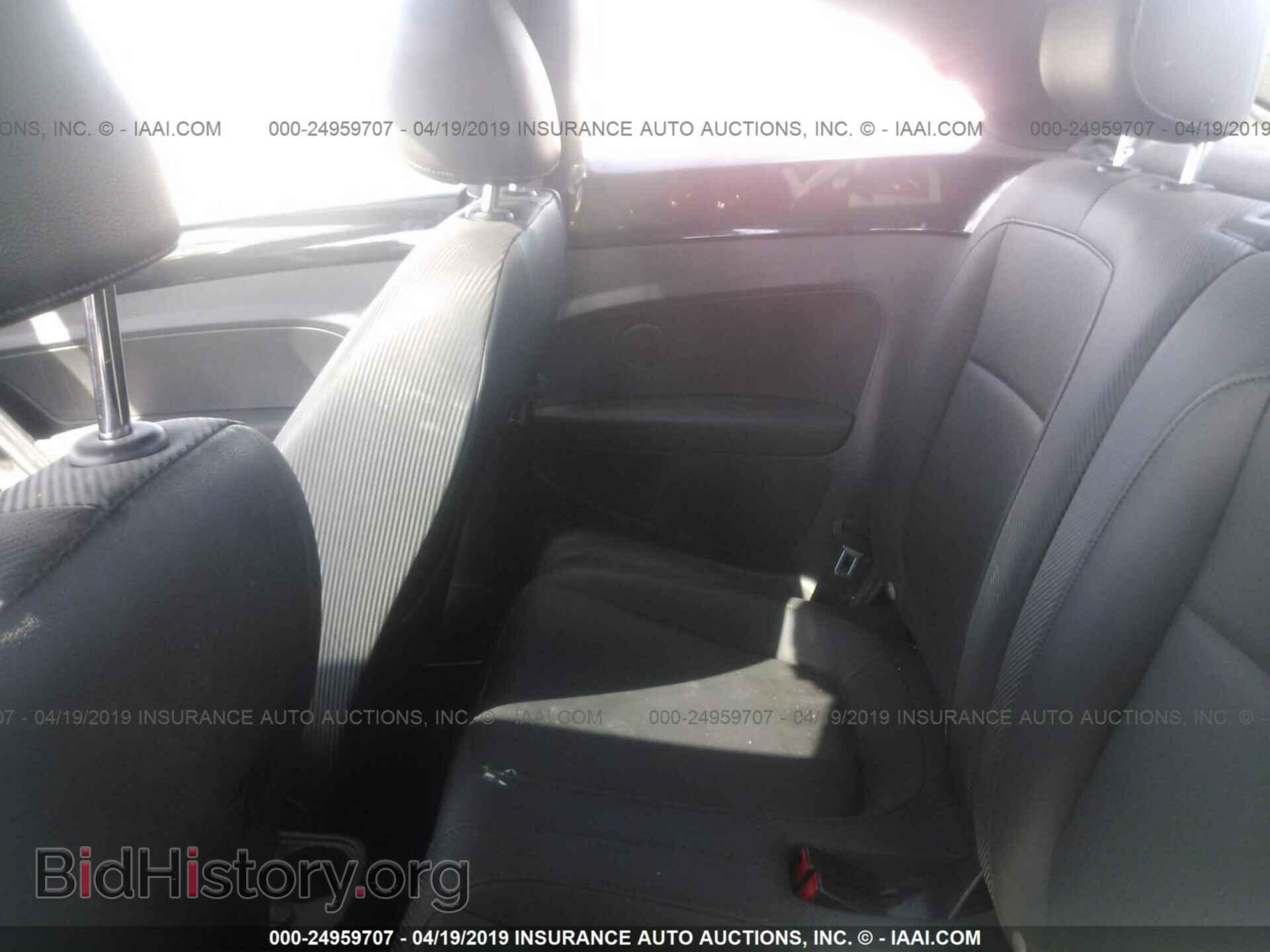 2013 VOLKSWAGEN BEETLE - VIN: 3VWJP7AT7DM680061 - Фото 8