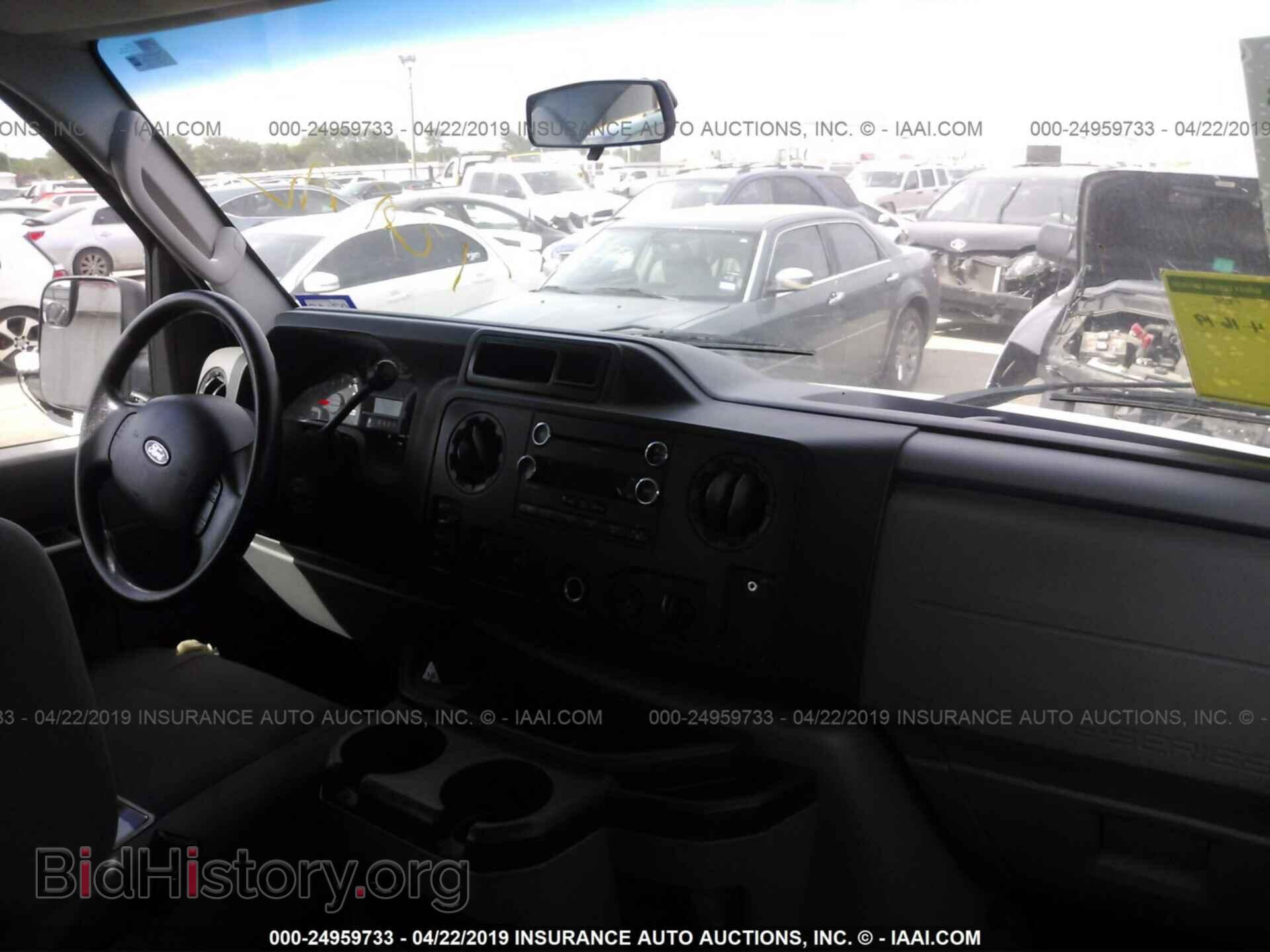 2011 FORD ECONOLINE - VIN: 1FBSS3BL9BDA08996 - Photo 5