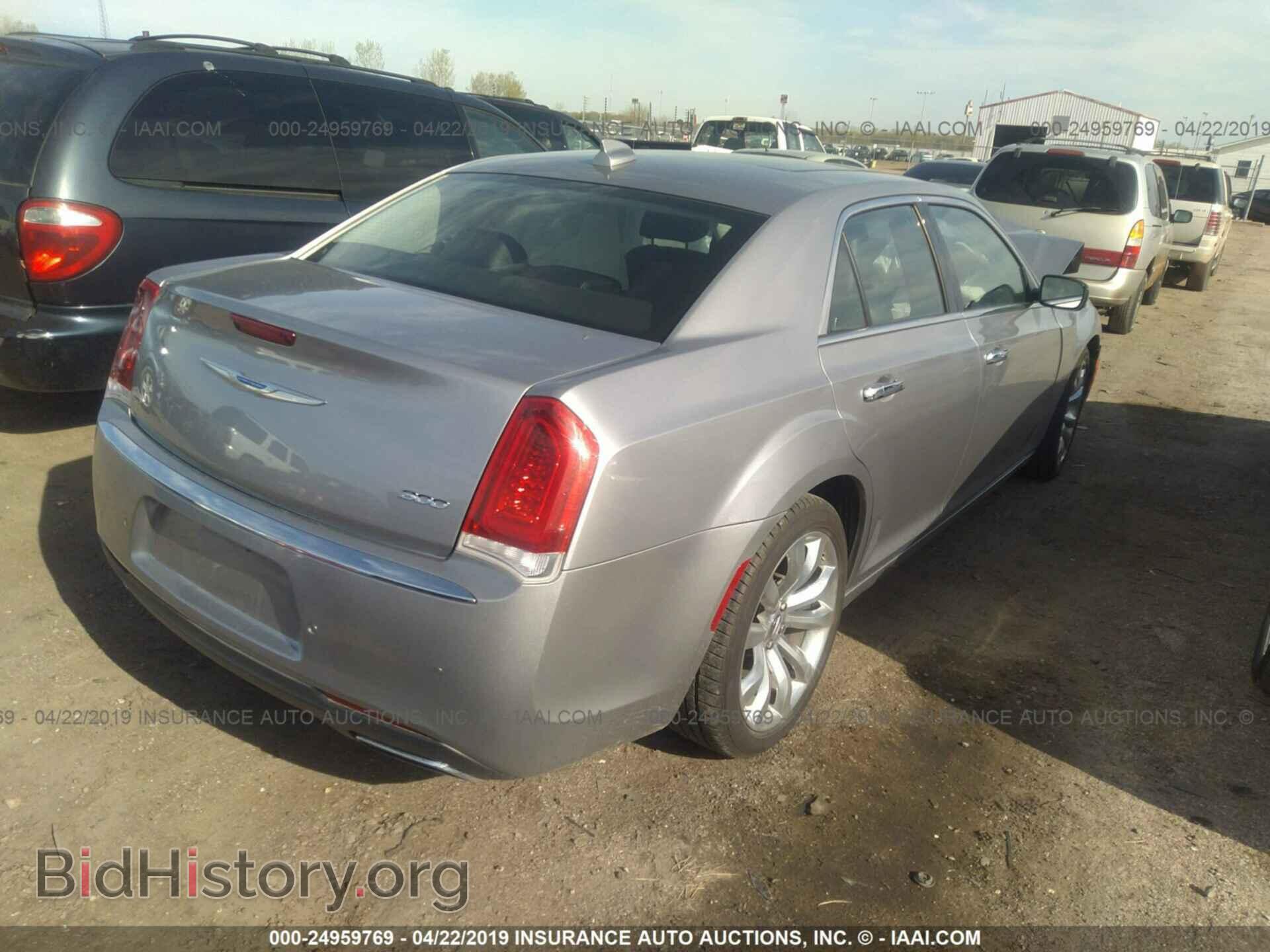 2018 CHRYSLER 300 - VIN: 2C3CCAEG9JH263895 - Фото 4