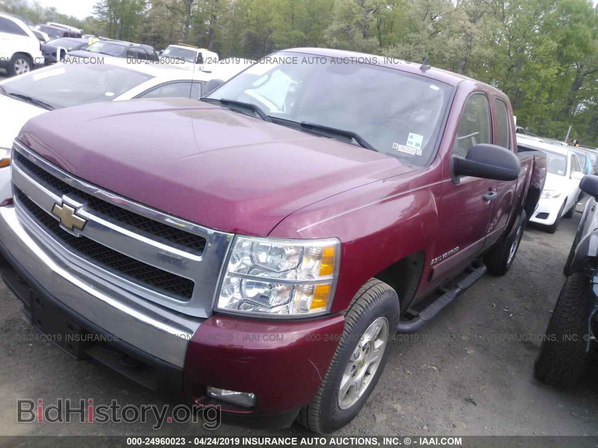 2007 CHEVROLET SILVERADO - VIN: 2GCEC19CX71568853 - Фото 2