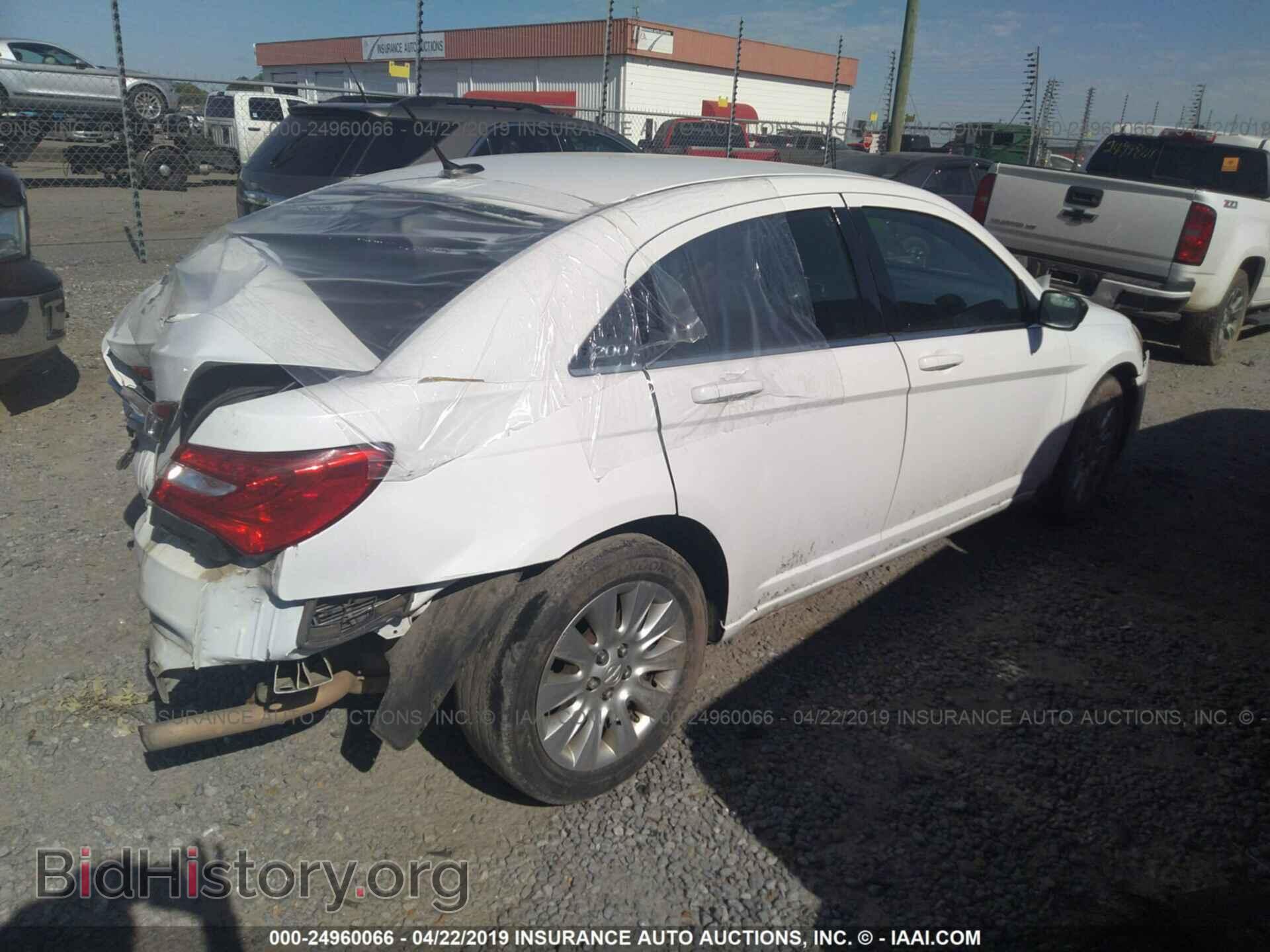 2013 CHRYSLER 200 - VIN: 1C3CCBAB4DN646588 - Photo 4
