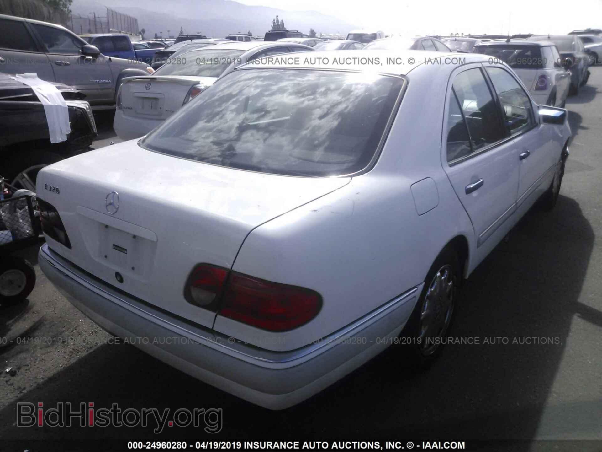 1996 MERCEDES-BENZ E - VIN: WDBJF55FXTJ000890 - Фото 4