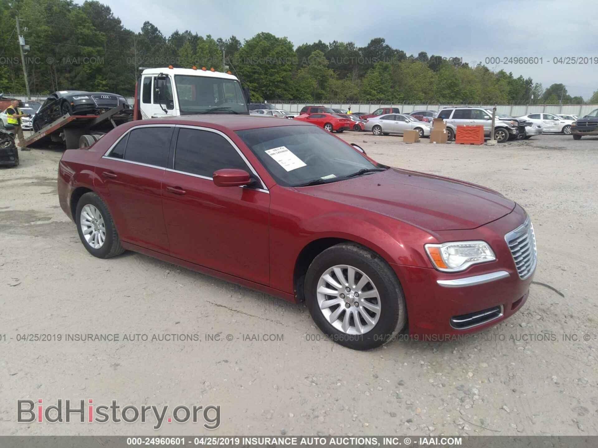 Фотография 2C3CCAAG6CH165934 - CHRYSLER 300 2012