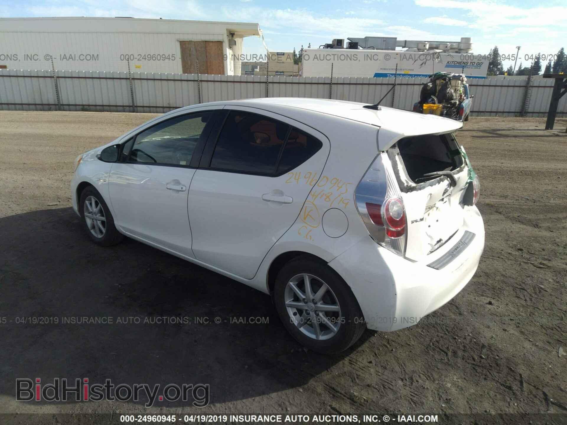 2012 Toyota Prius C - VIN: JTDKDTB32C1006693 - Фото 3