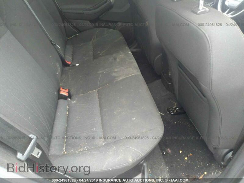 2016 Ford FOCUS (VIN 1FADP3F27GL215185) — photo 8 of 10