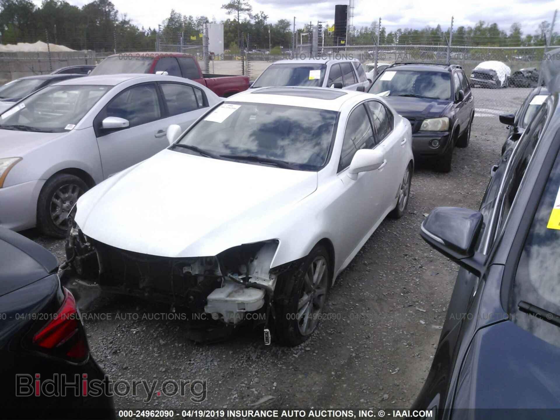 2007 LEXUS IS - VIN: JTHBE262172007387 - Photo 2