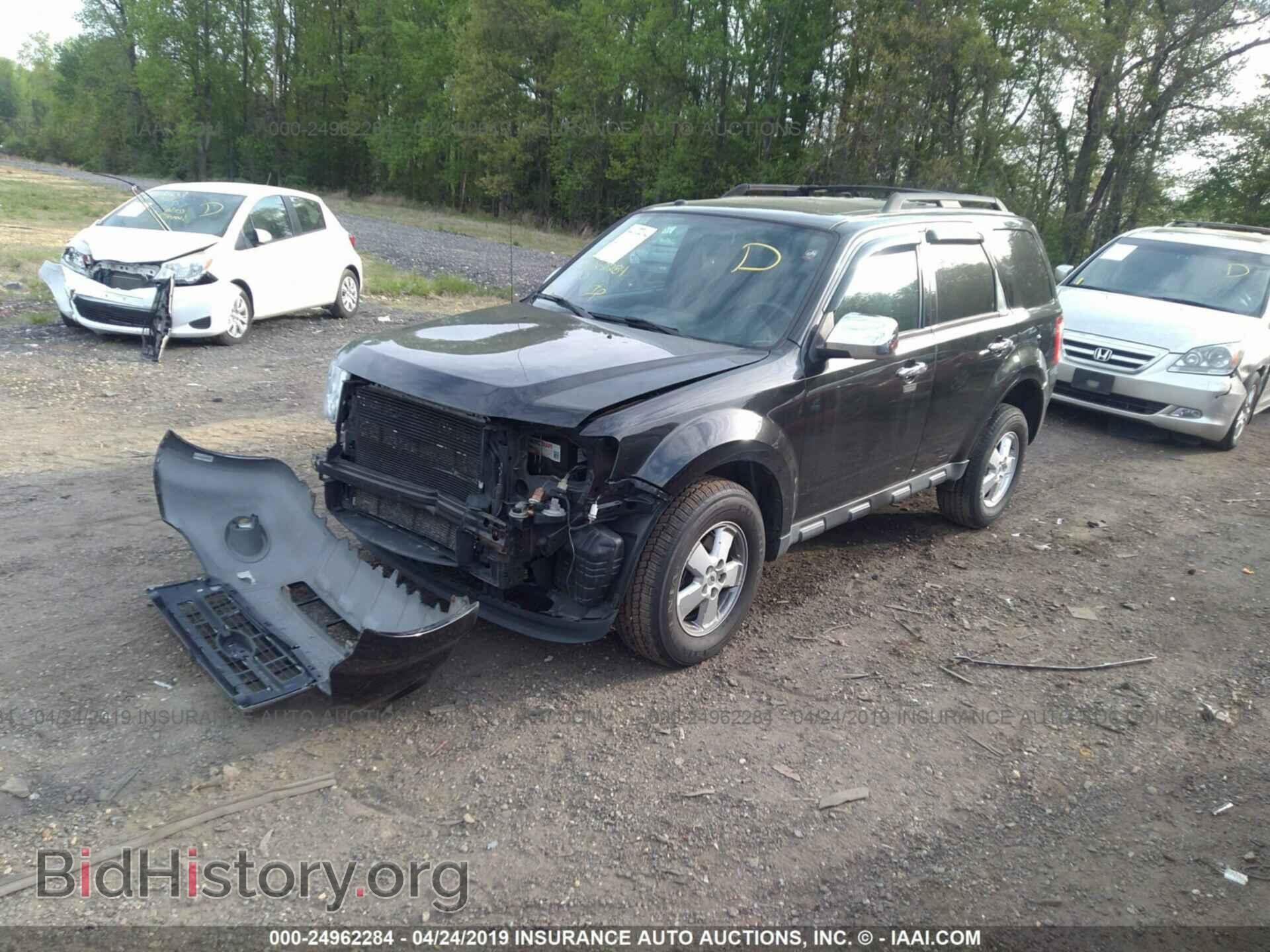 2011 FORD ESCAPE - VIN: 1FMCU0D79BKB32685 - Photo 2