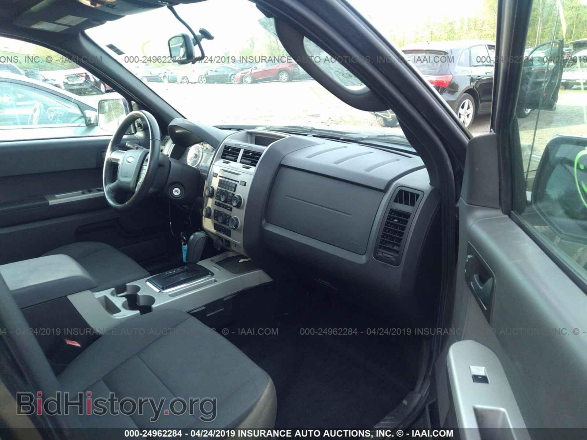2011 FORD ESCAPE - VIN: 1FMCU0D79BKB32685 - Photo 5