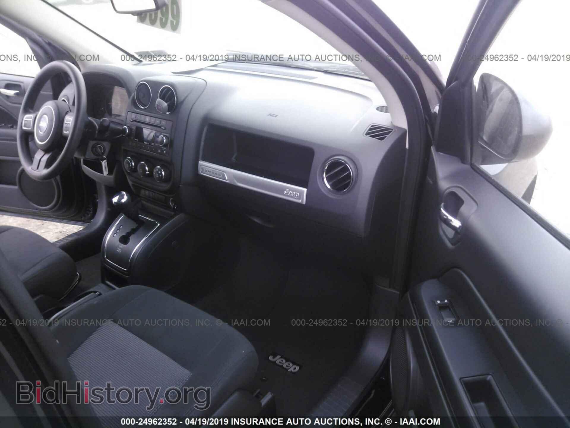 2014 JEEP COMPASS - VIN: 1C4NJDBB6ED870229 - Photo 5