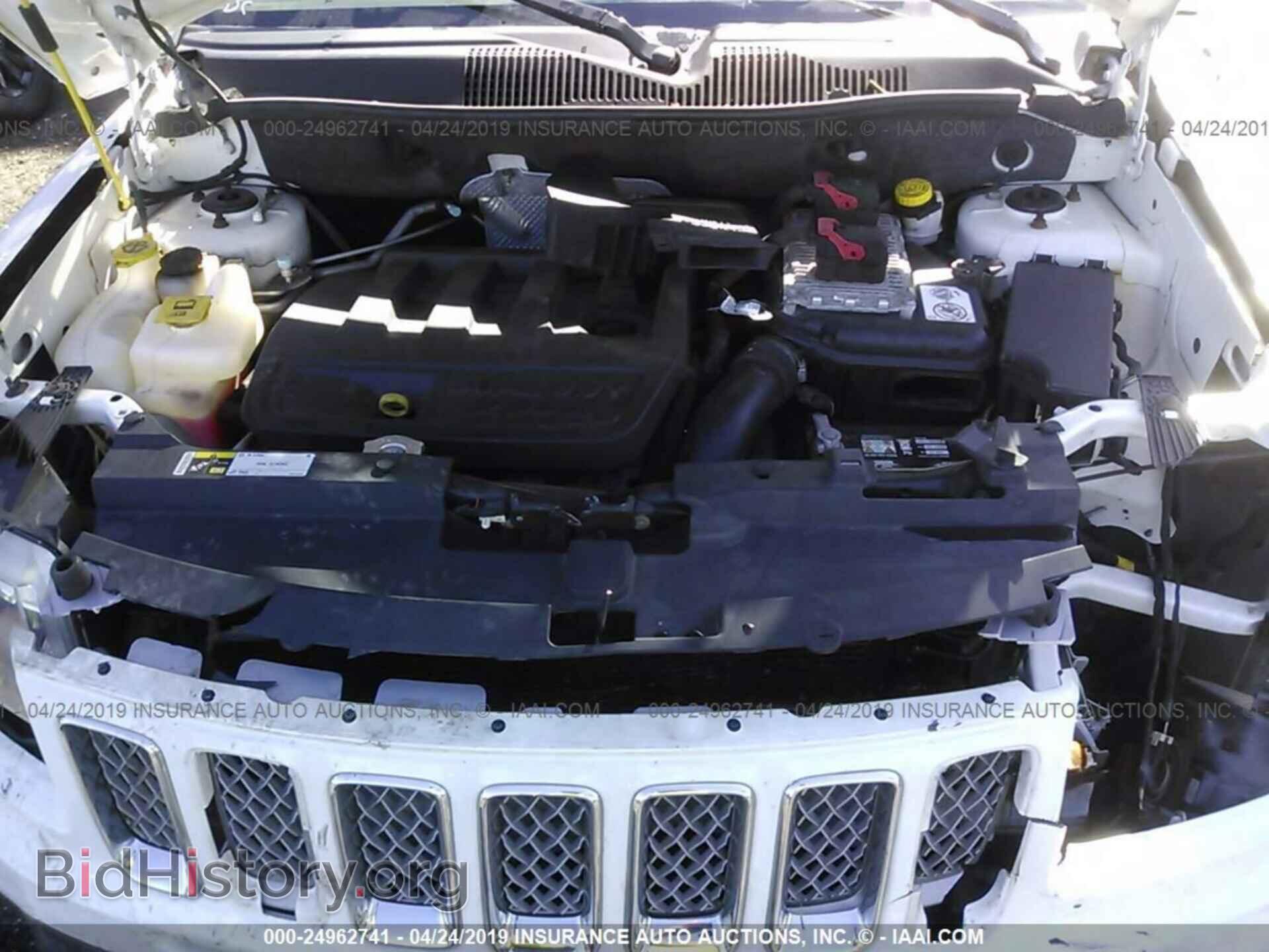 2014 JEEP COMPASS - VIN: 1C4NJDEB0ED641475 - Photo 10