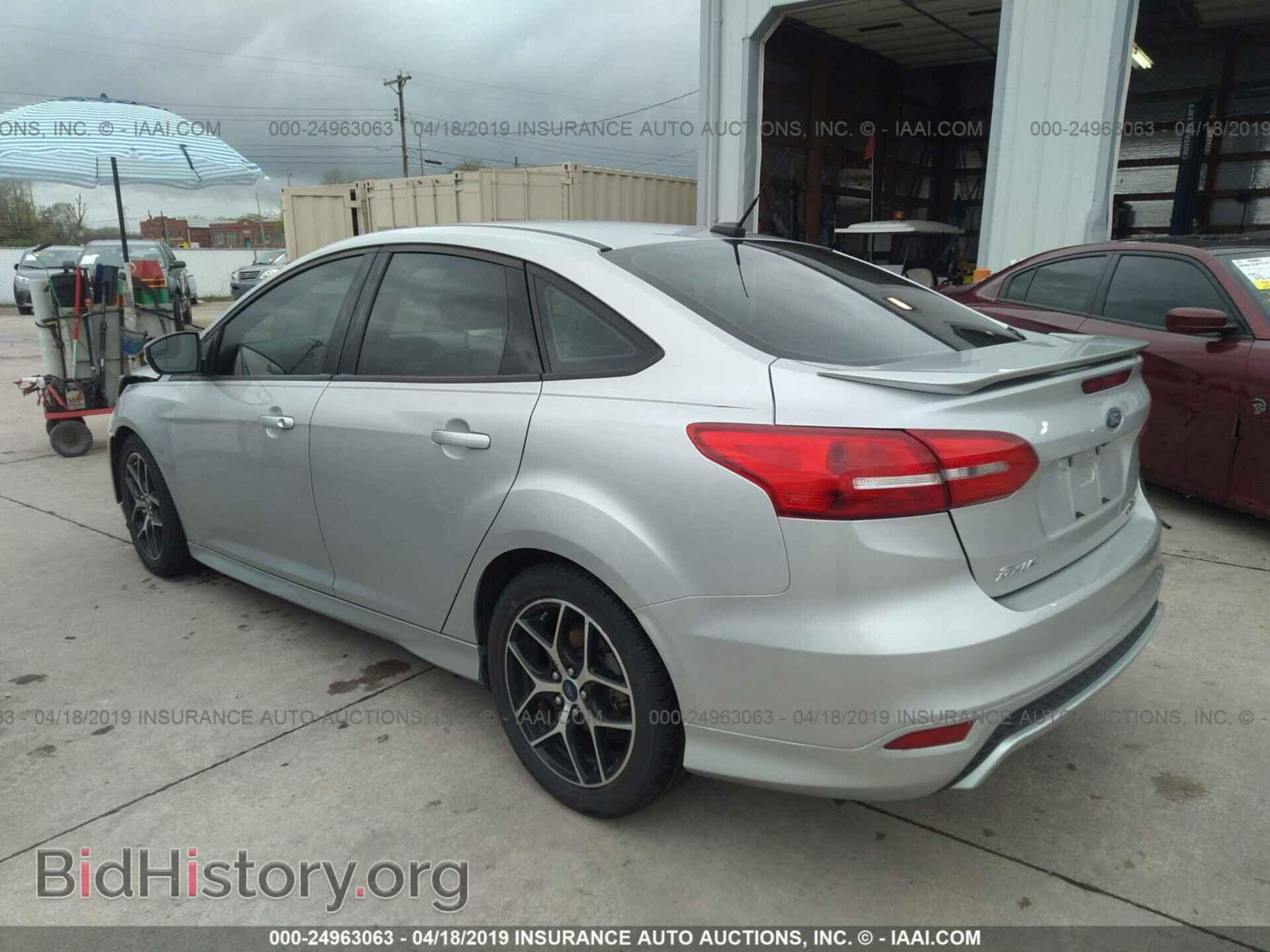 2015 FORD FOCUS - VIN: 1FADP3F22FL348127 - Photo 3